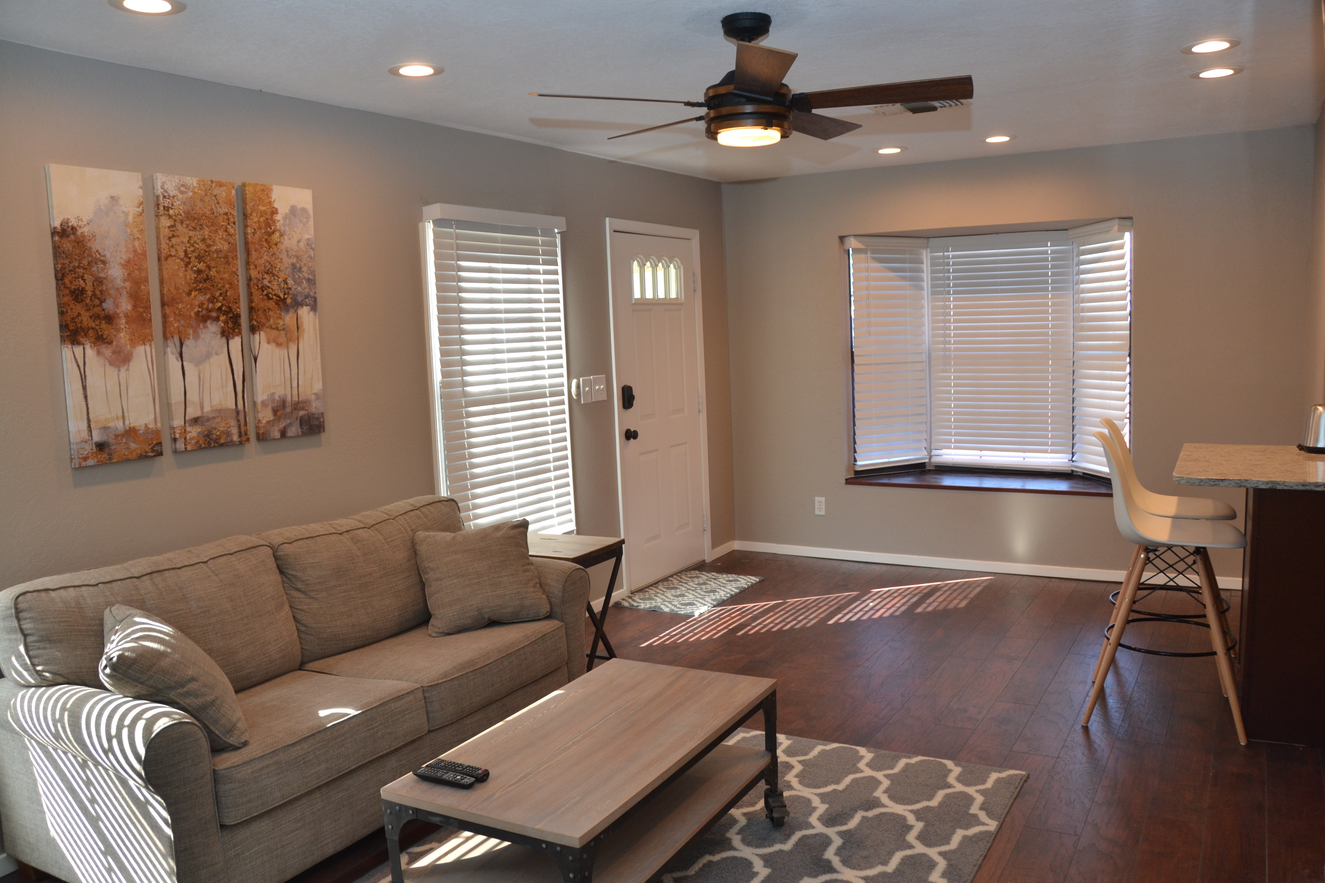 Nicely remodeled getaway near downtown Roswell