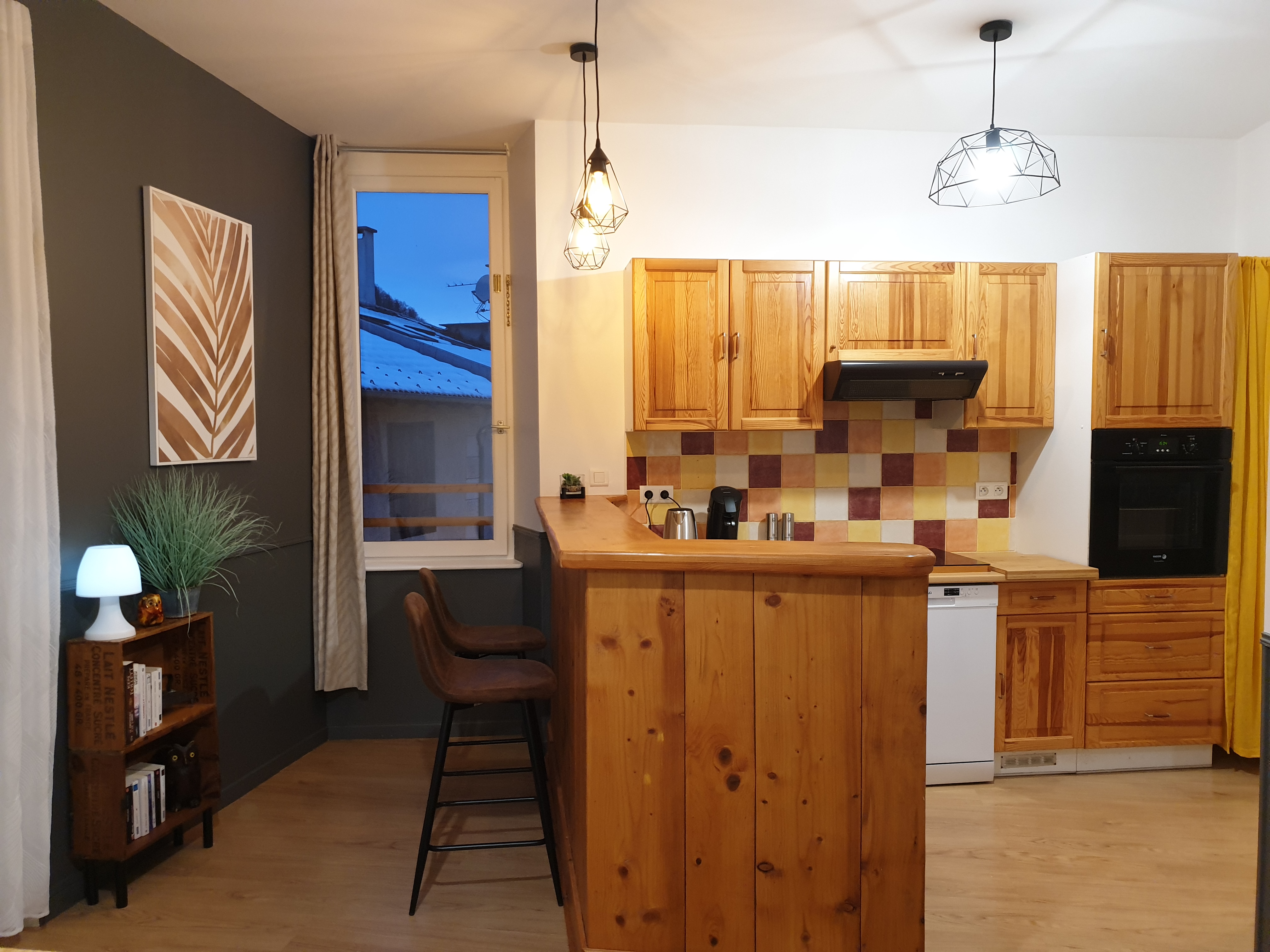 Ax les Thermes T2 spacious 50 m2 in the city center