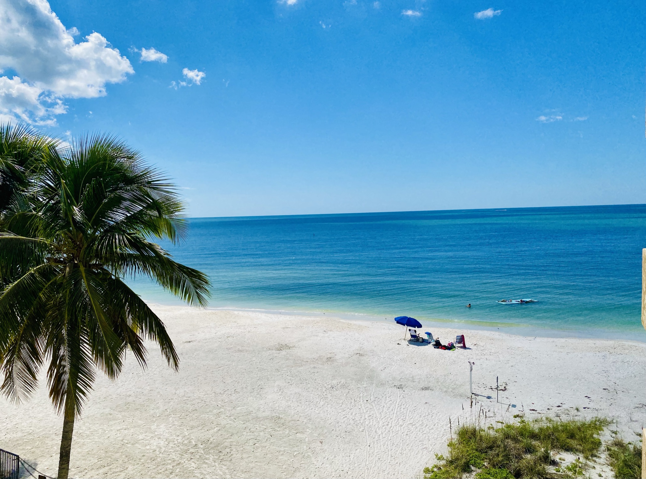 Beachfront Retreat Condominiums for Rent in Bonita Springs, Florida