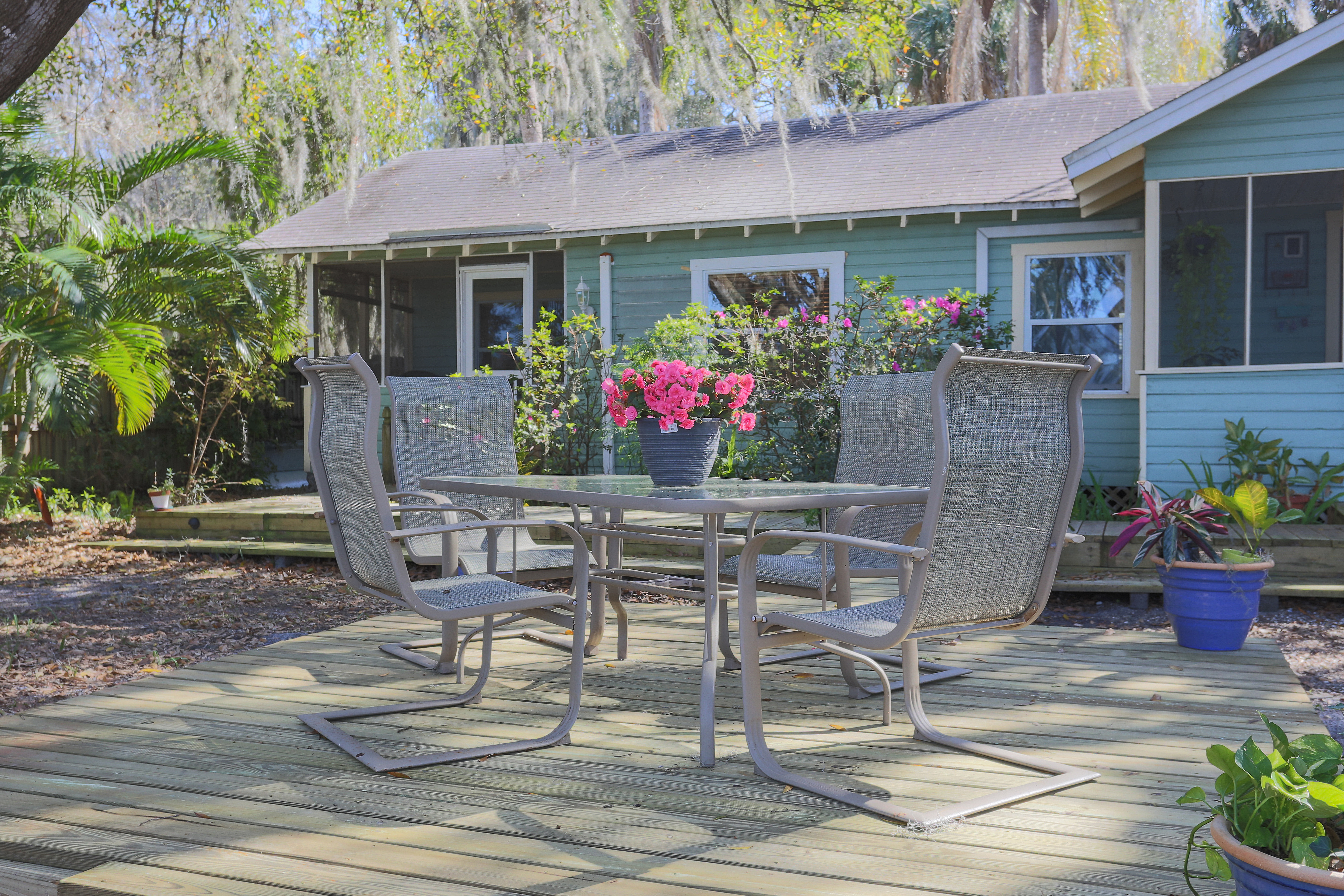 Florida Lakefront Studio - Beautiful & Peaceful!