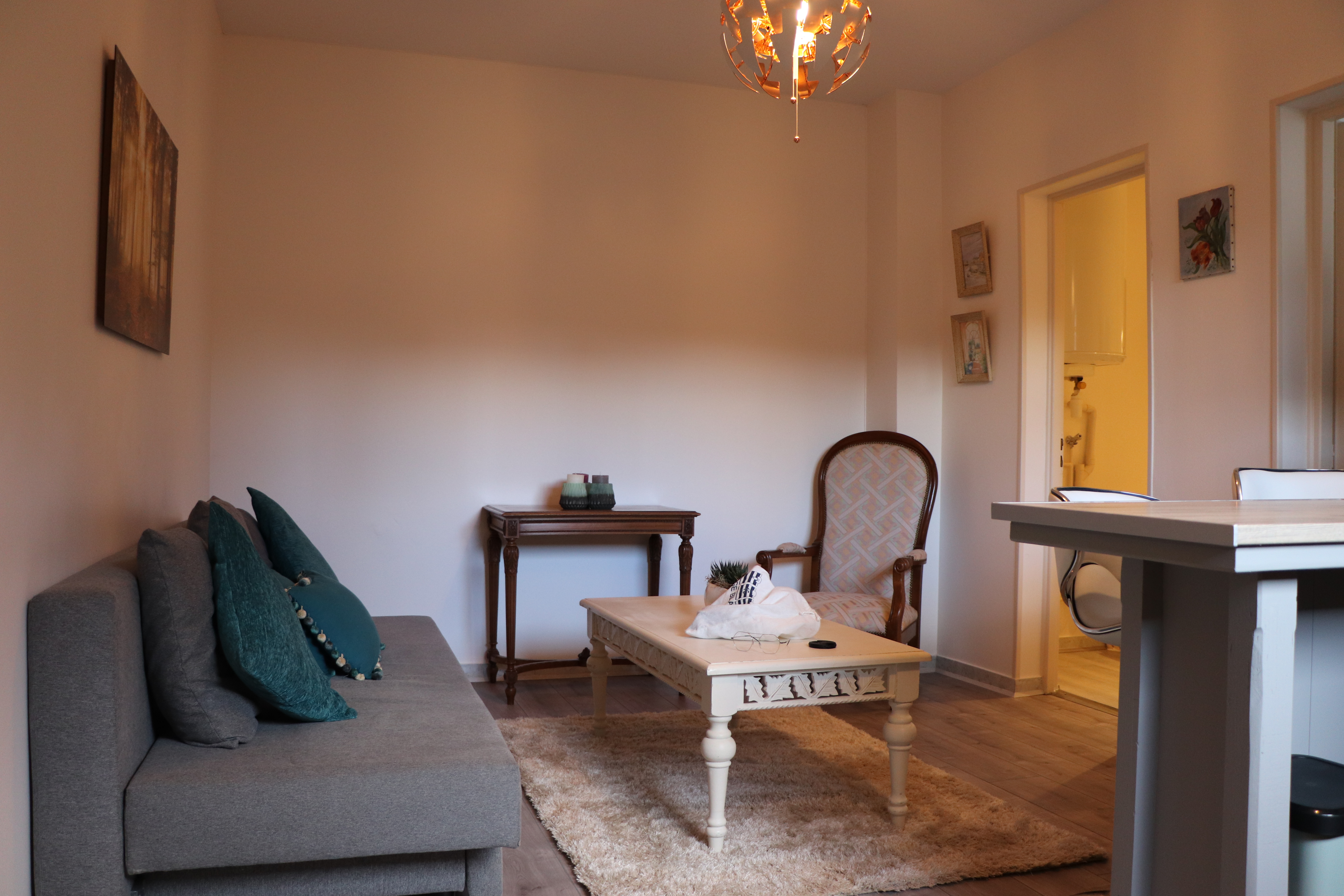 Cosy home close to train station