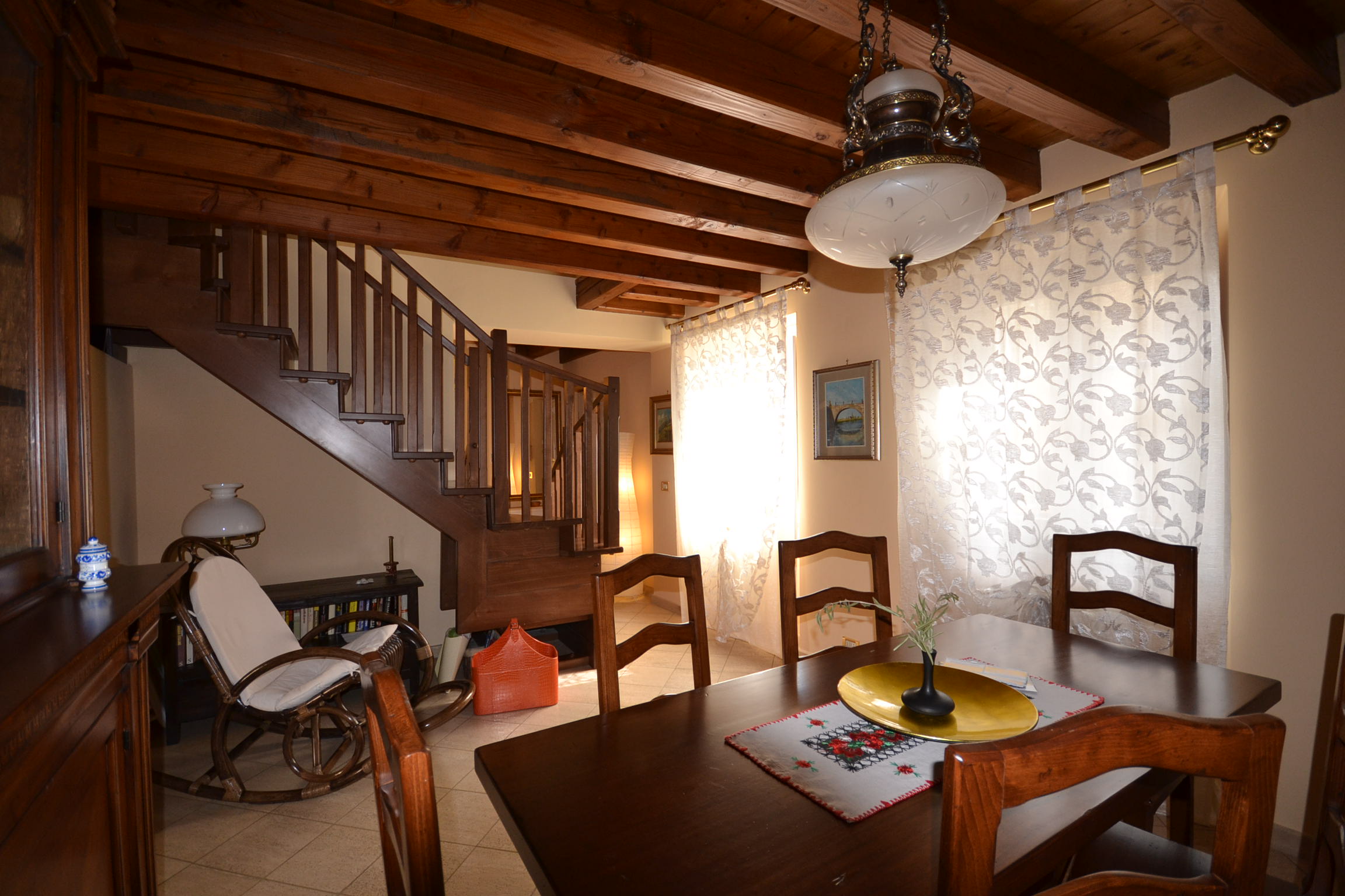 Downtown Aosta penthouse - private parking space - wifi