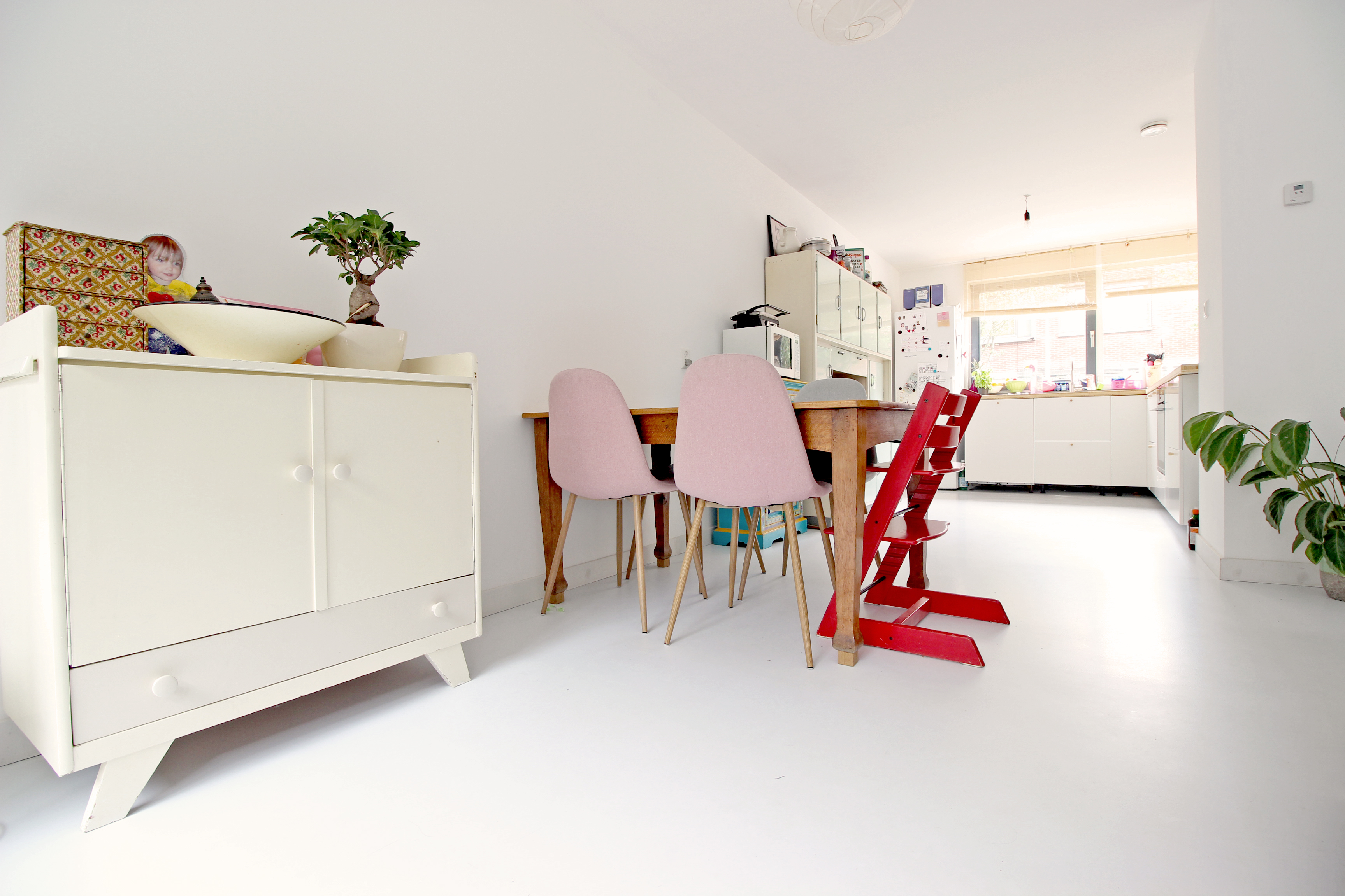 Full two story family home, patio & roof terrace — Amsterdam stay