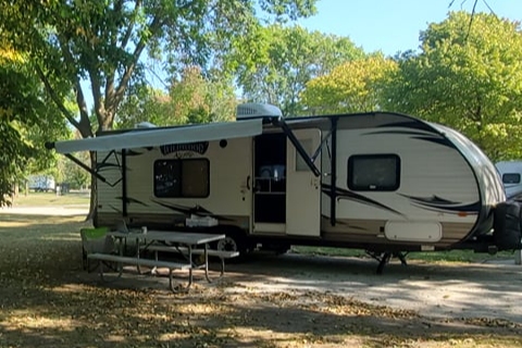 Camping - Cliffside or Jellystone in Caledonia, WI