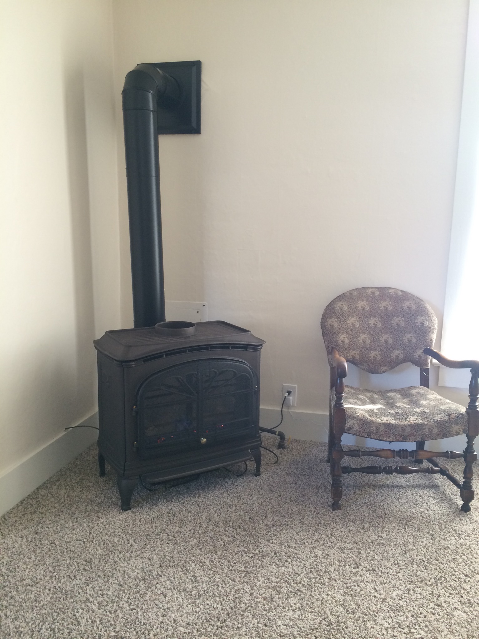 Vintage farmhouse in peaceful town Houses for Rent in Harrington, Washington, United States