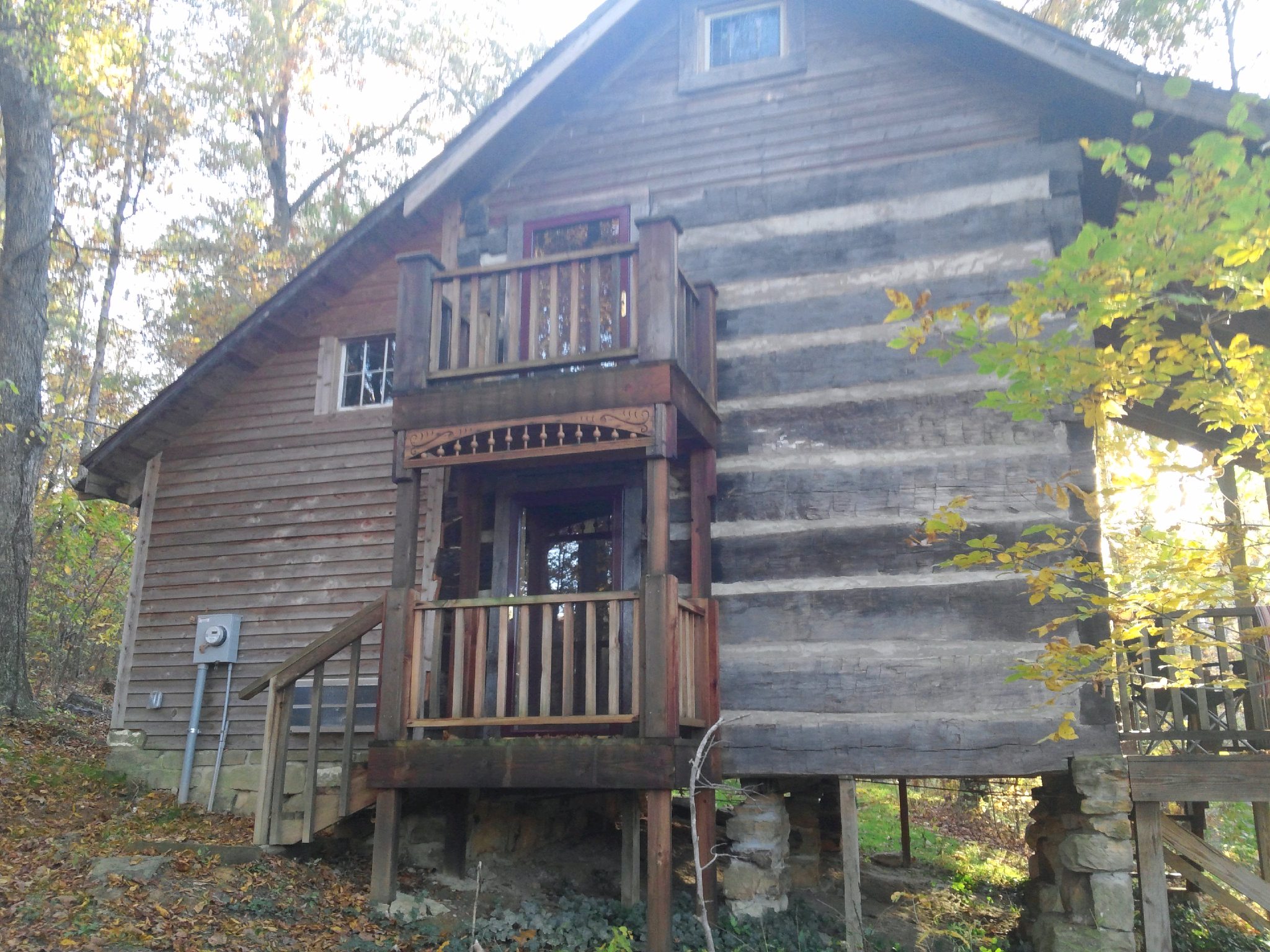 The Cabin Near Holiday World & Splashin' Safari Cabins for Rent in Gentryville, Indiana