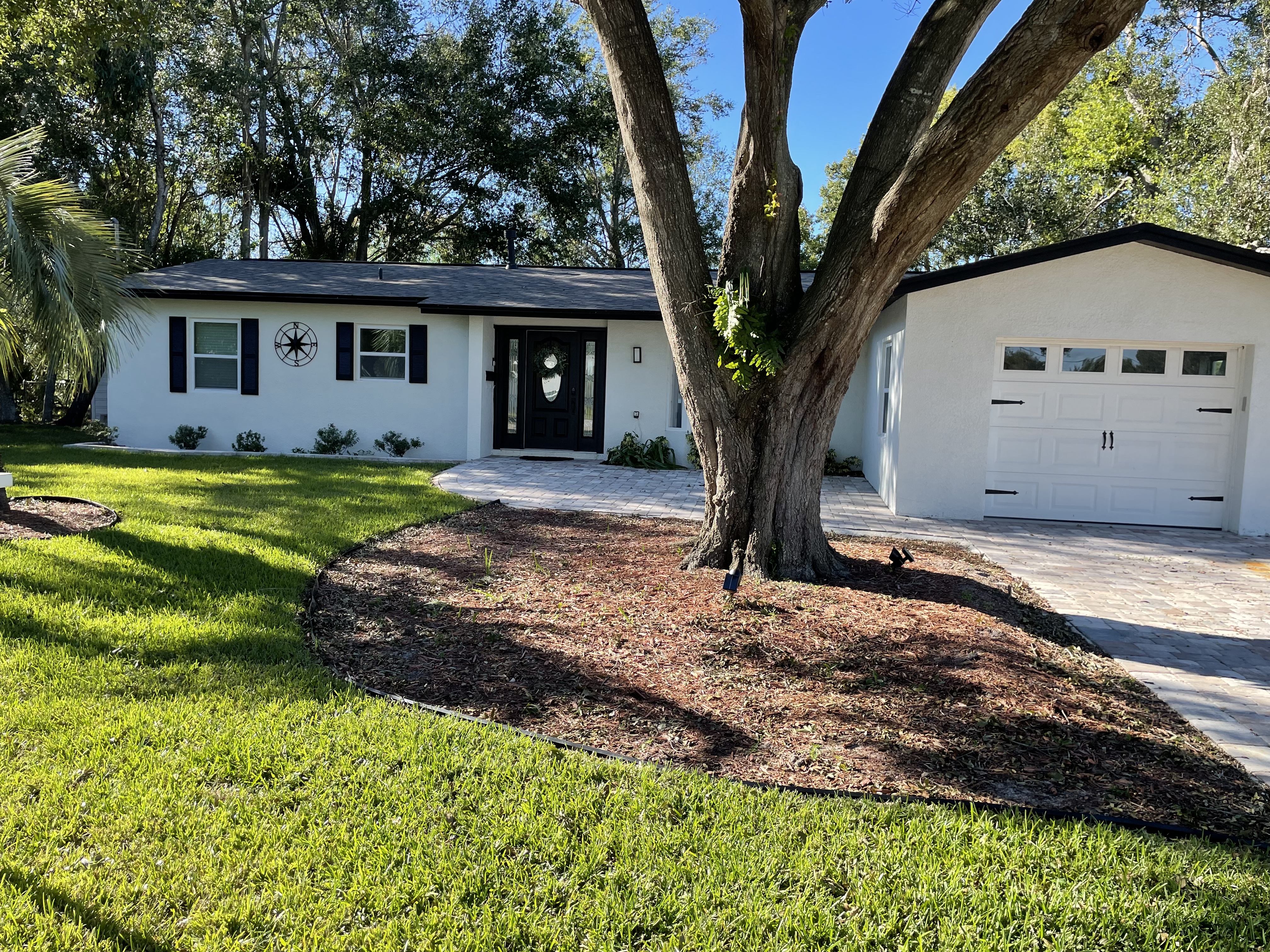 Lake House, fire pit & boat ramp