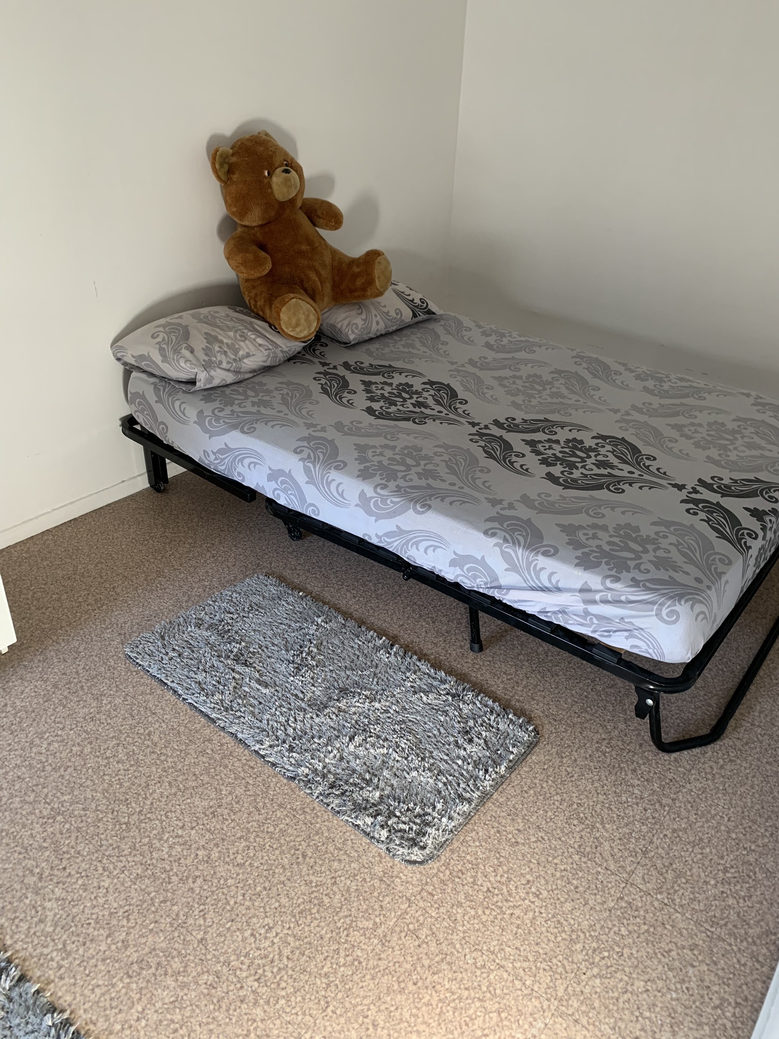 Une chambre privée a lyon 8 in 8e Arrondissement, Lyon