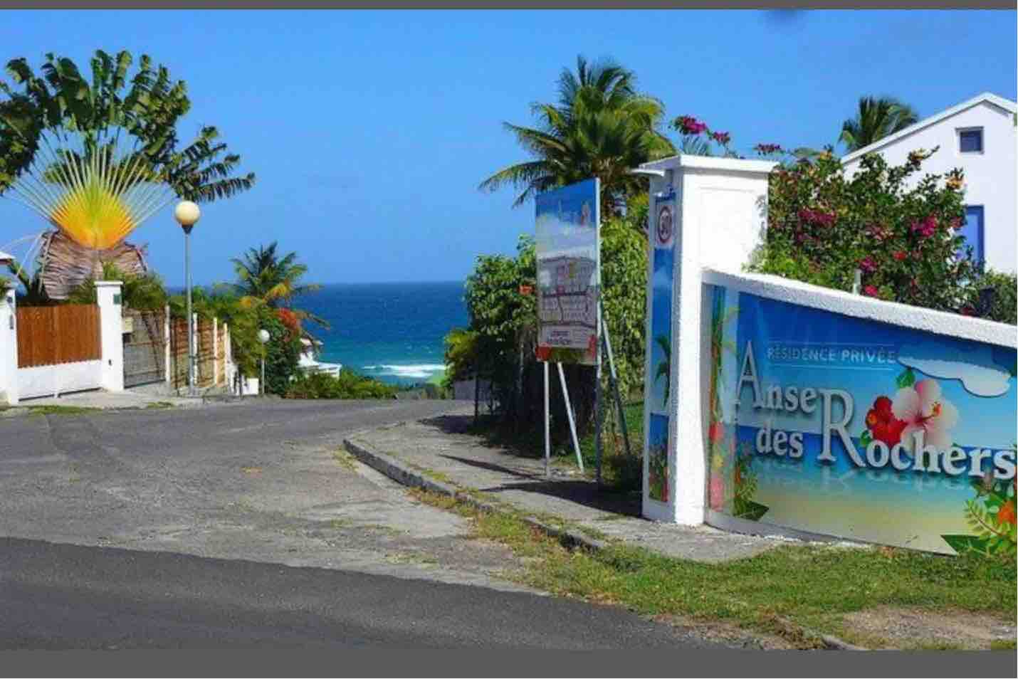 ANSE DES ROCKS 