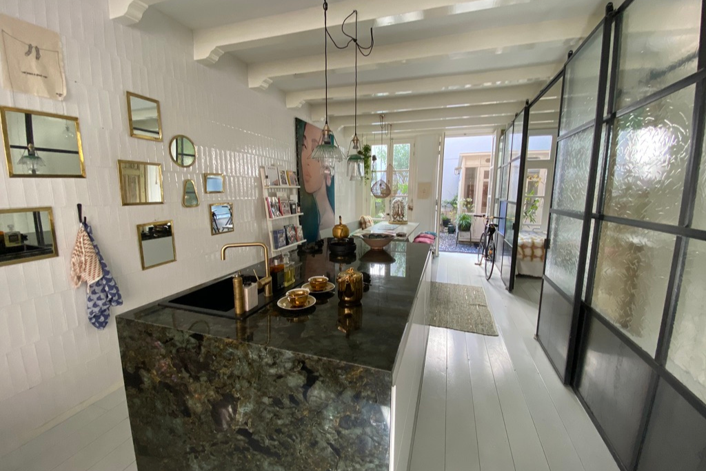 Jordaan apartment long term only, 1, 2, 3, 4 month — Amsterdam stay