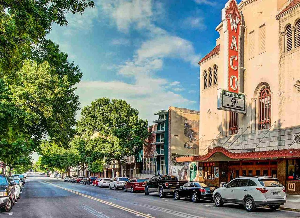 Private Downtown Condo (3 Blocks from Magnolia!) Condominiums for