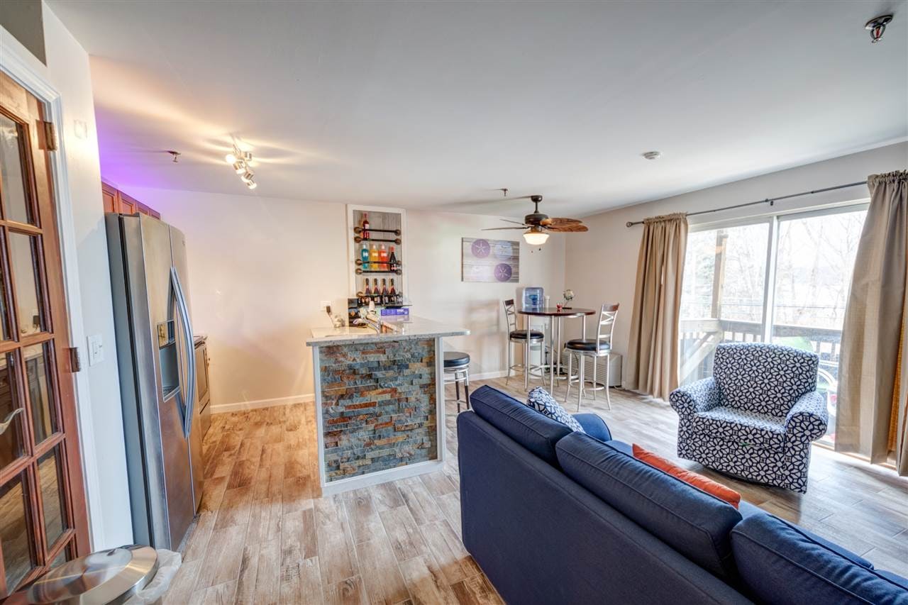 1 Bedrm Condo, views of Paugus Bay, Sunsets, Pool Condominiums for