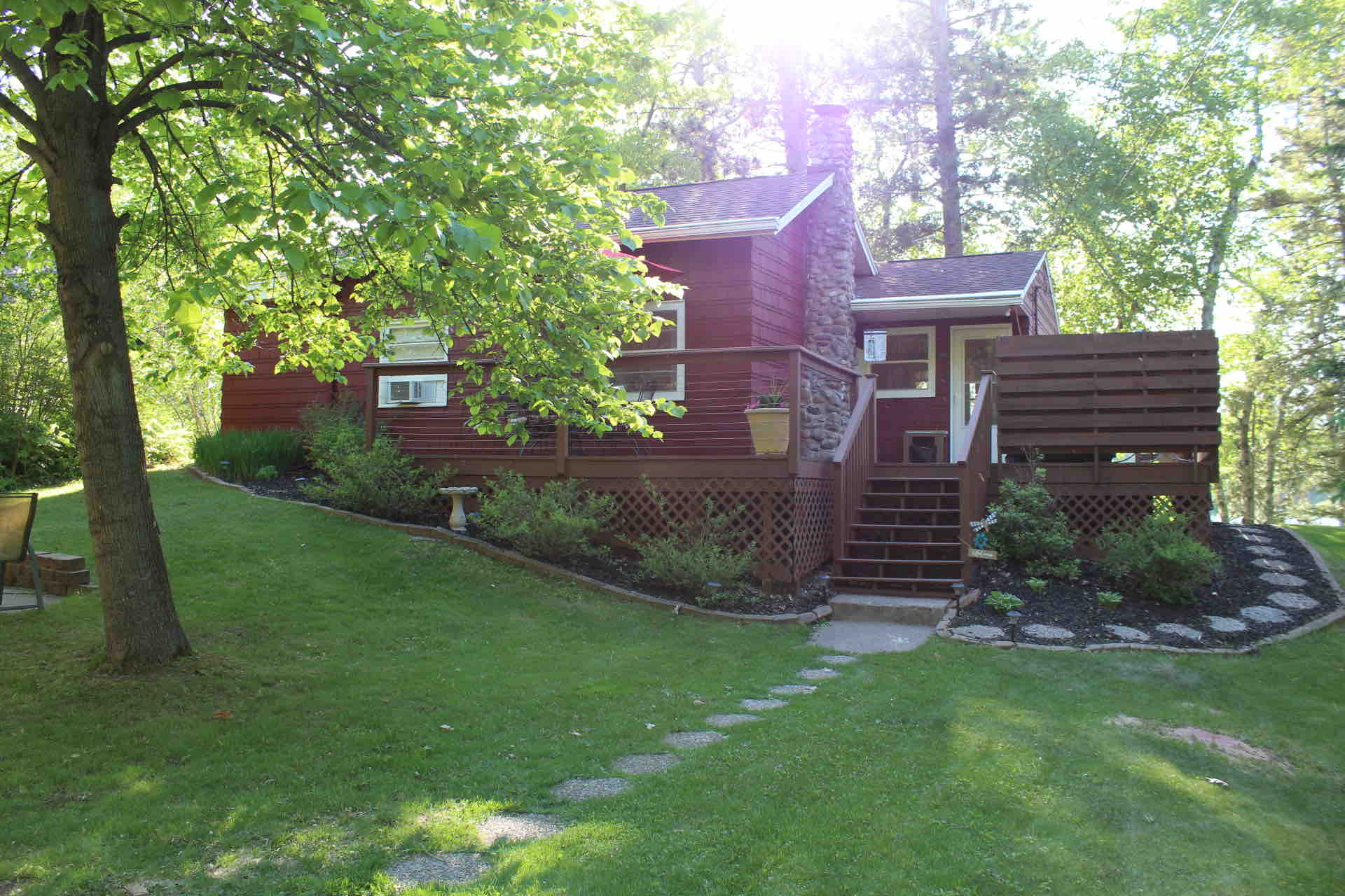 Rustic Northern Retreat with a Lakefront View Cabins for Rent in