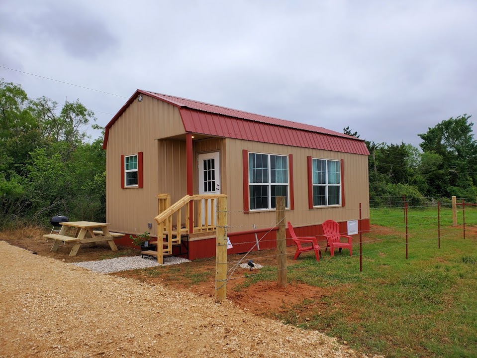 The Bunk House on a working 60 acre cattle ranch Guesthouses for Rent