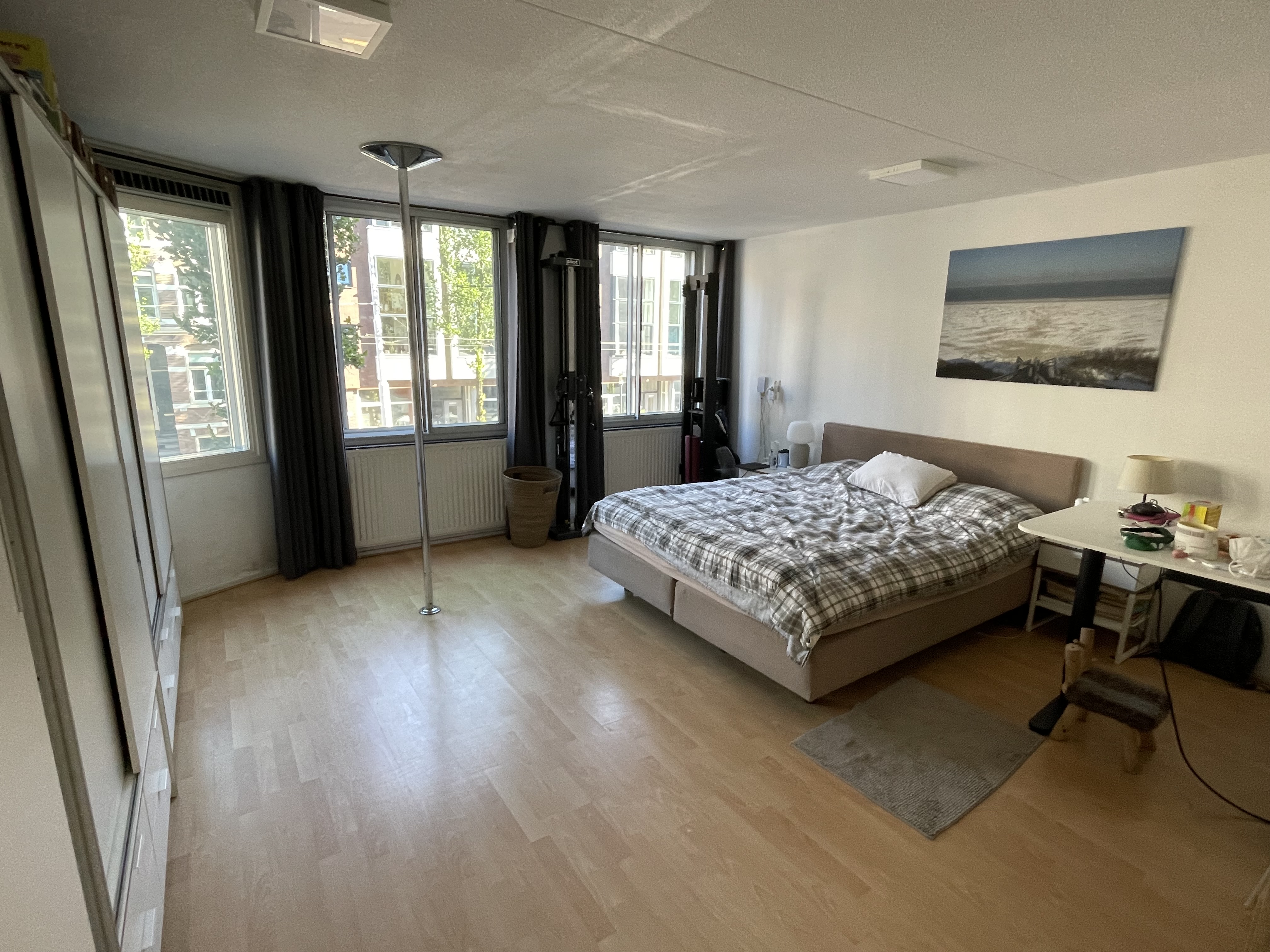 Spacious 128m2 two-bedroom family home with garden β Amsterdam stay