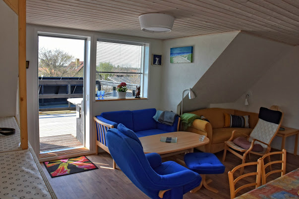 Penthouse apartment close to beach and harbor