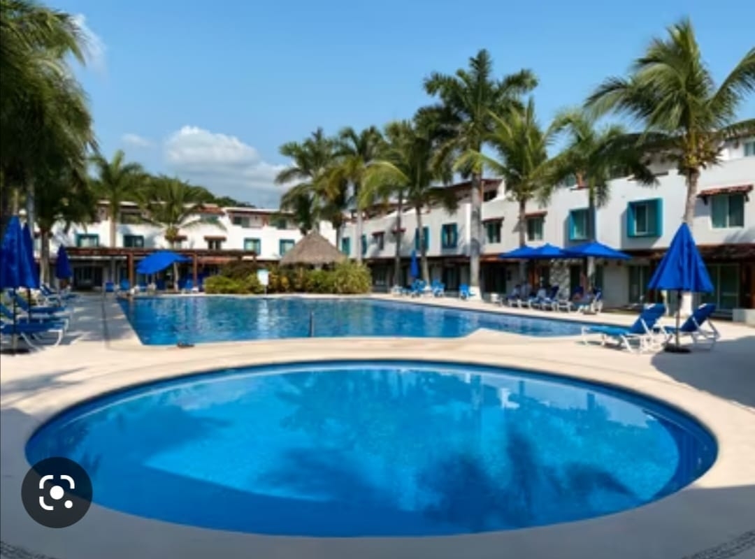 Villa in the heart of Ixtapa with large pool #15