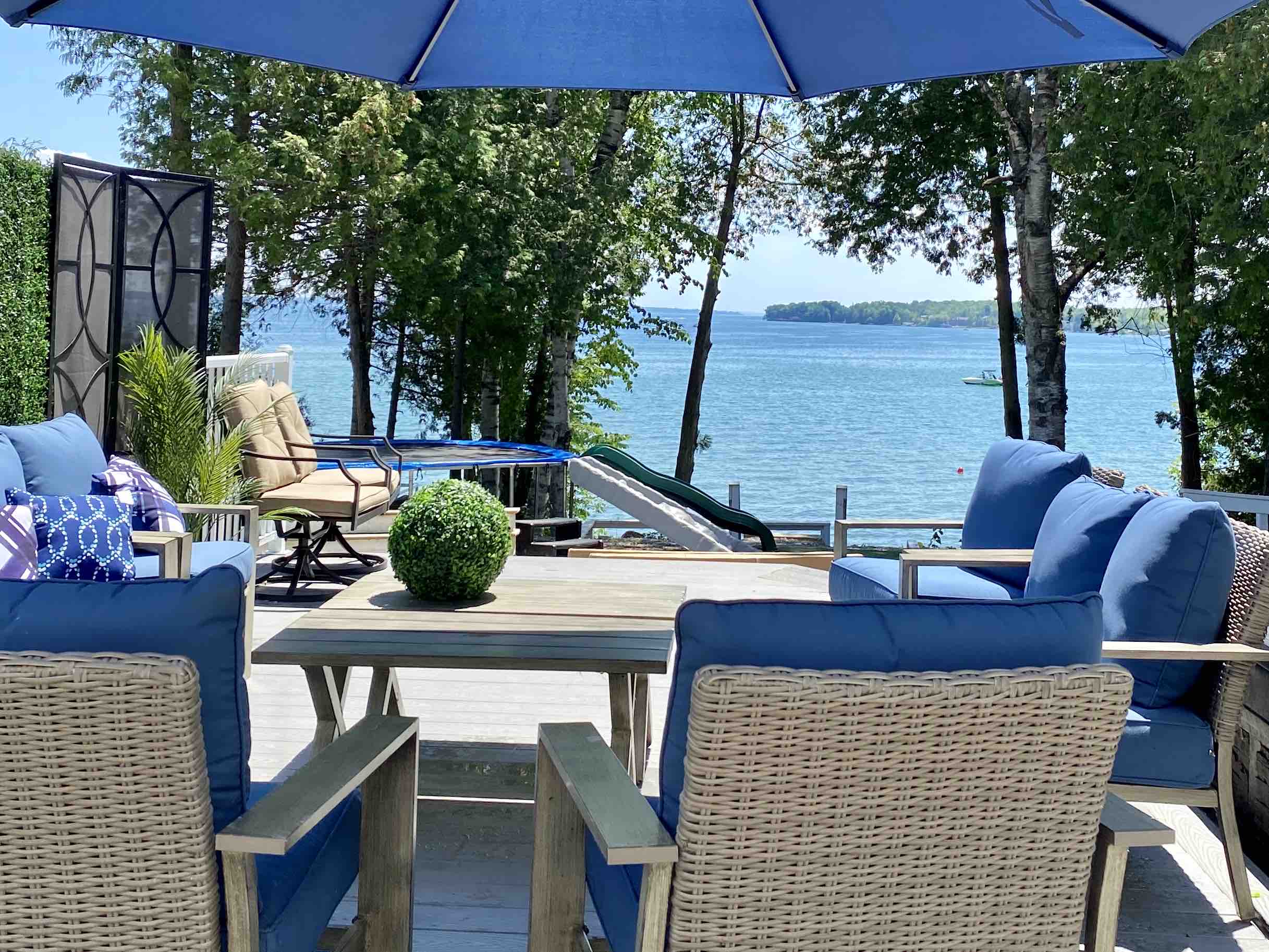 Quiet Family Lakefront Cottage Hot Tub & Sauna Spa Cottages for Rent in Innisfil, Ontario