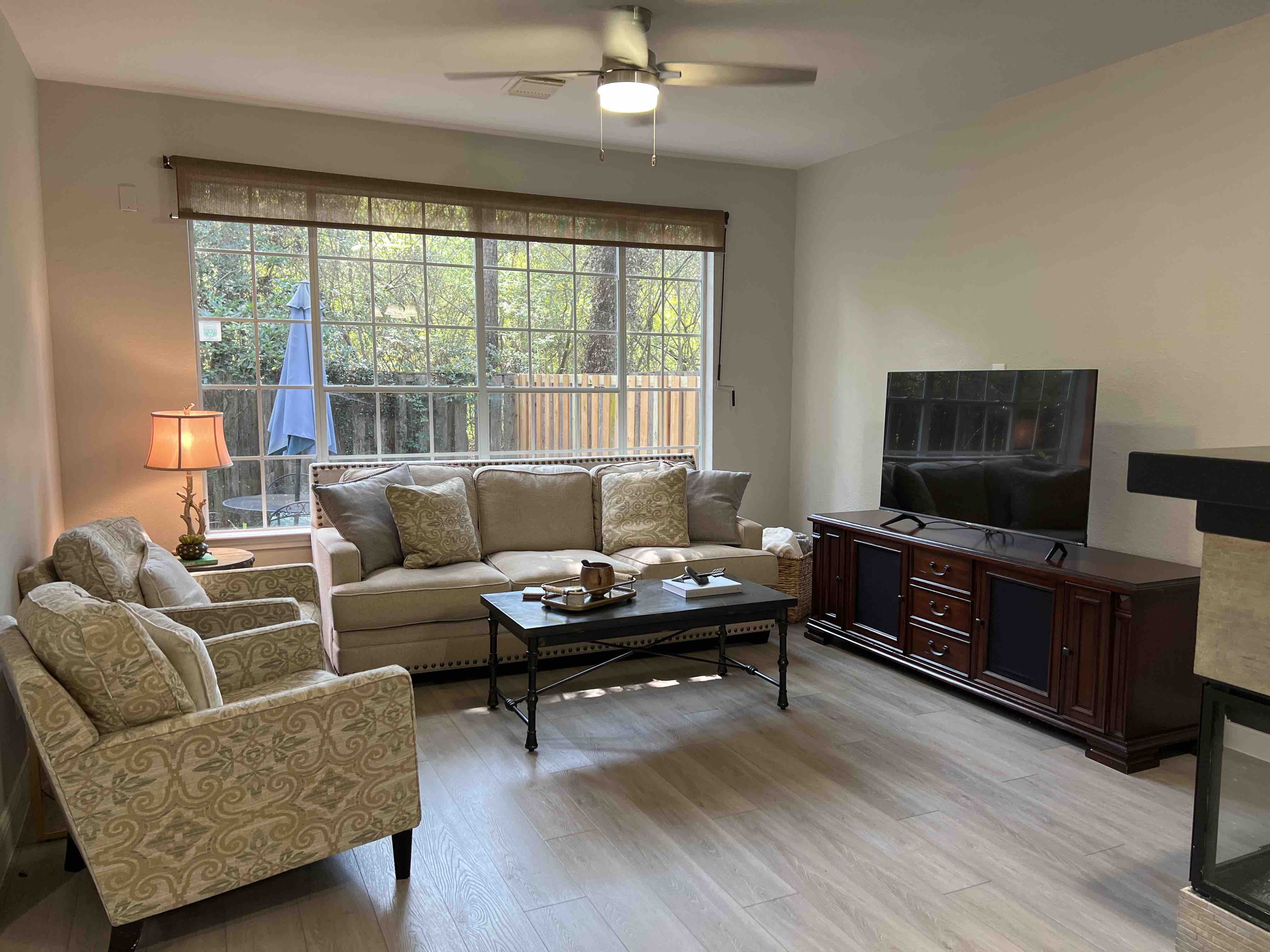 Escape to Luxury in The Woodlands & Enjoy