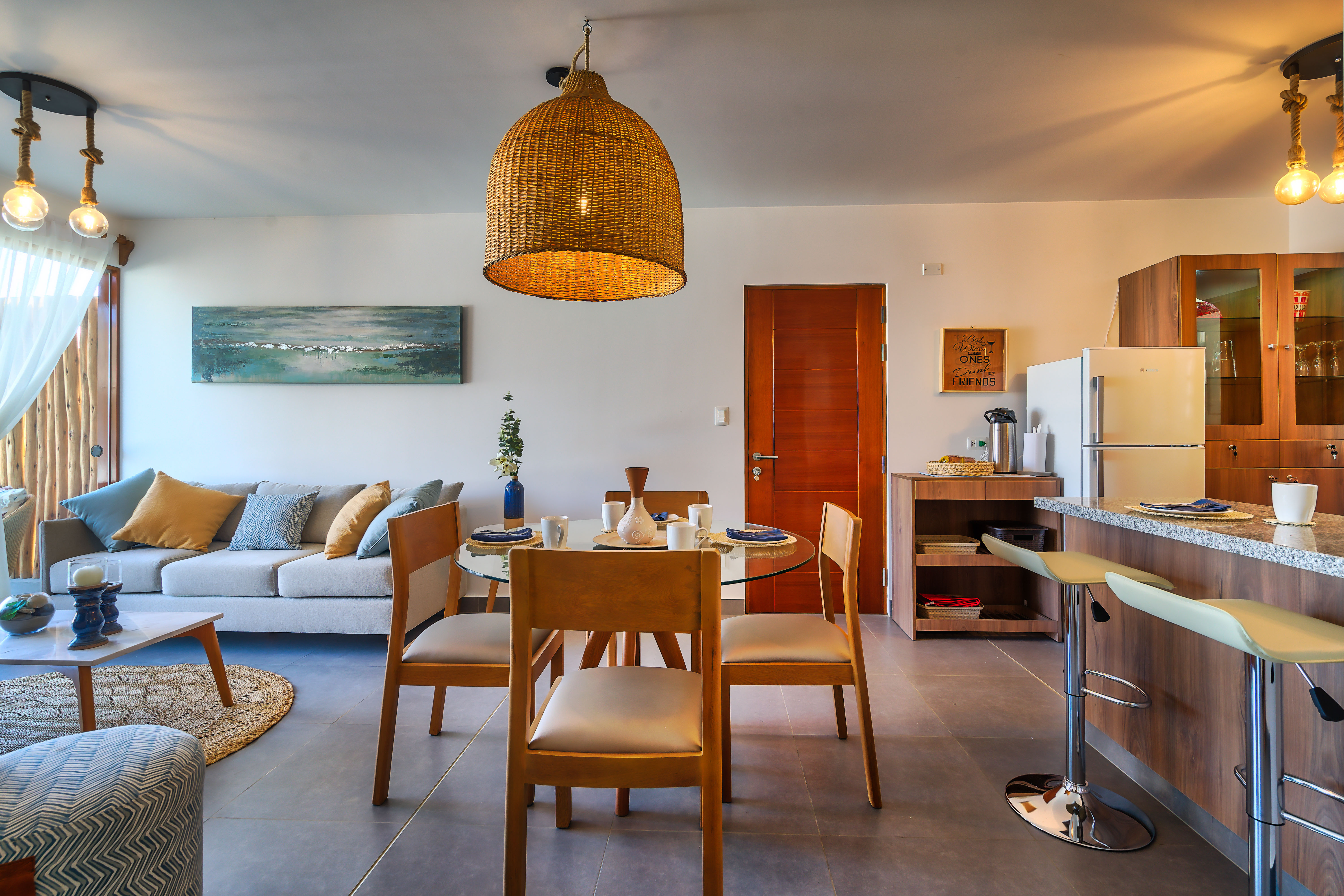 Nairobi's Apartment - Vichayito