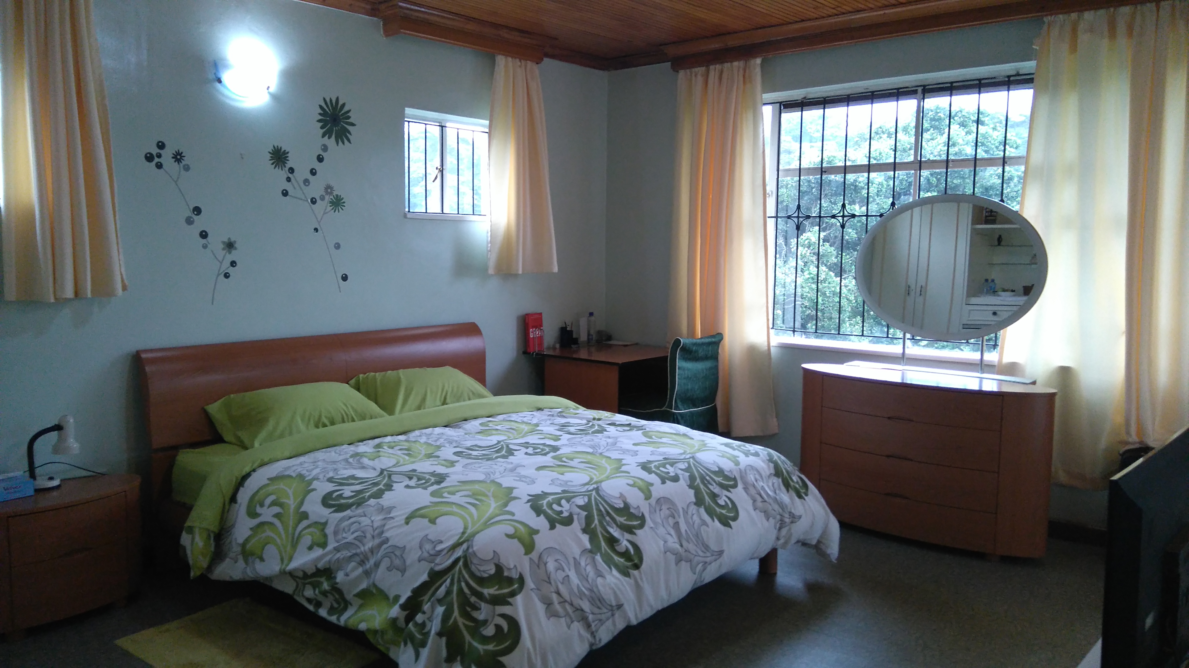 Elegant suite, Facing UNEP/ Karura Forest. in Westlands, Nairobi