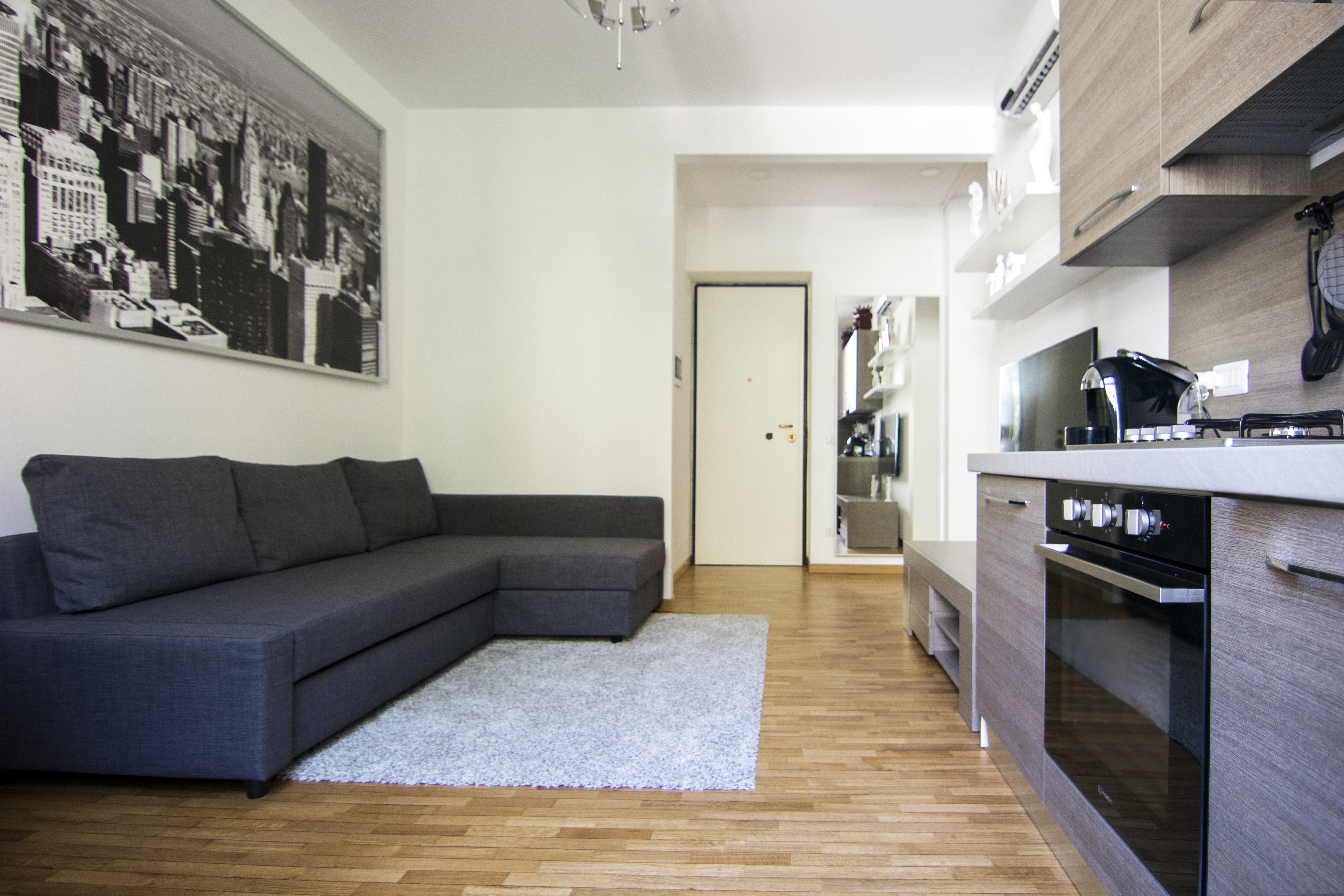 HERMES - 150 meters from the Central Station