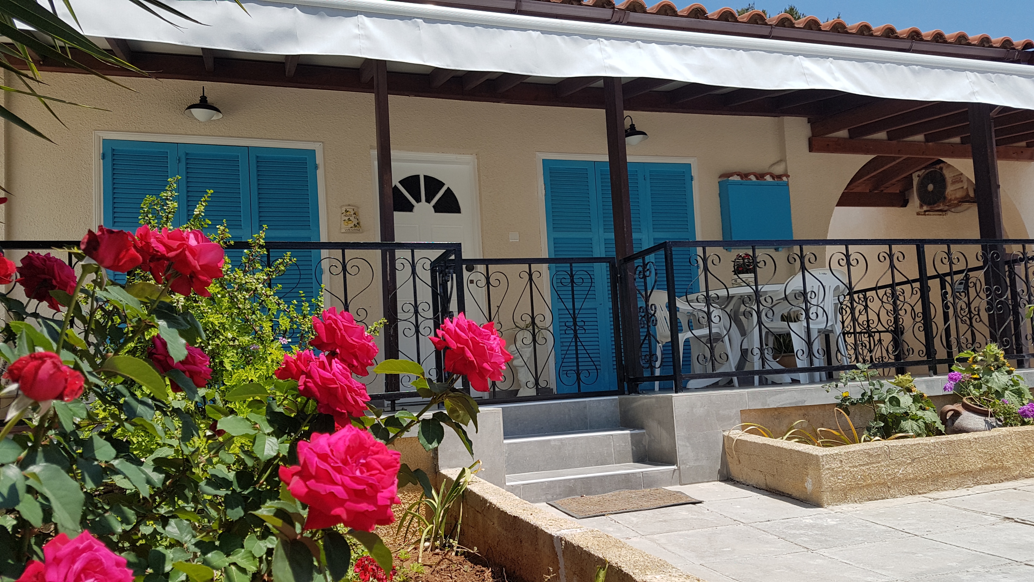 Villa One Pools 1km Mall Houses For Rent In Pafos Cyprus Cyprus