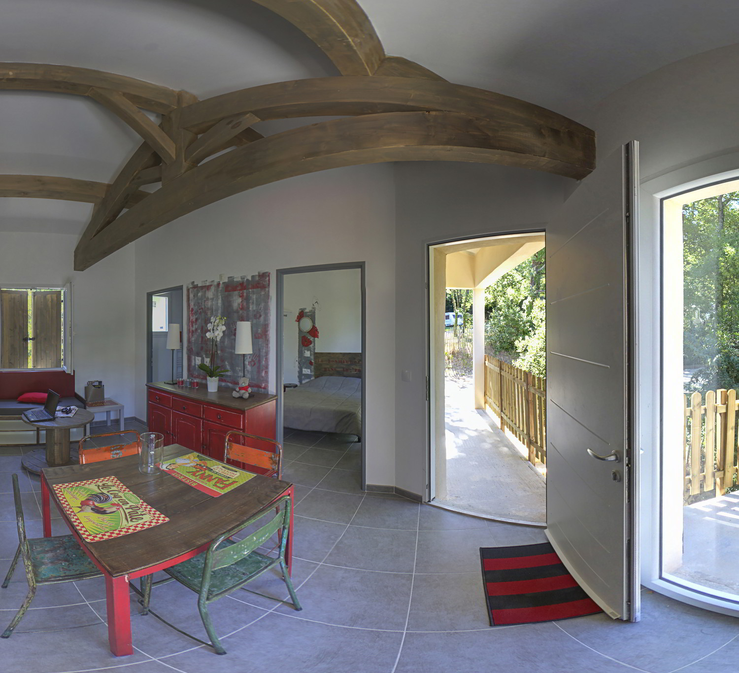 Air-conditioned cottage in the heart of St paul and the hill