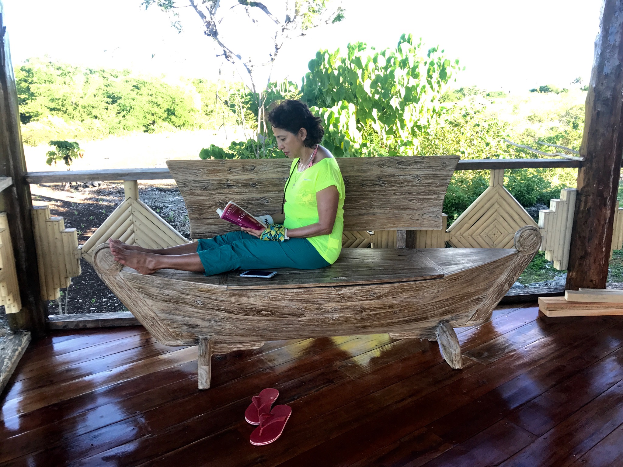 Familysize Beachhouse in Pamilacan Houses for Rent in Pamilacan