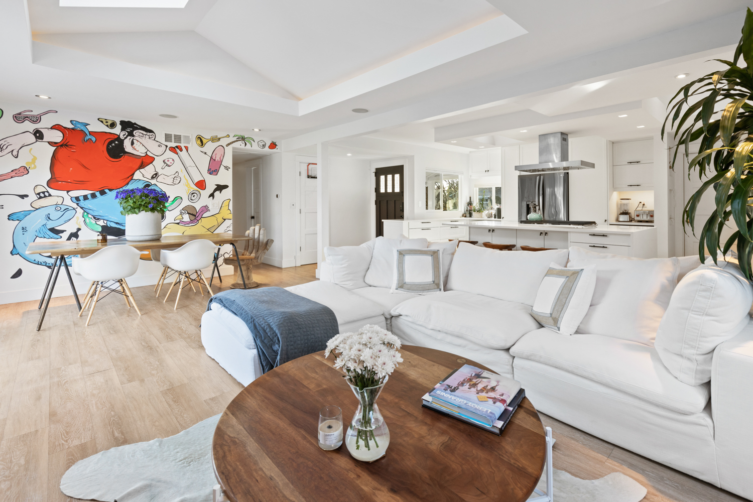 Beautiful Modern Farmhouse w/Spa + Kid Friendly
