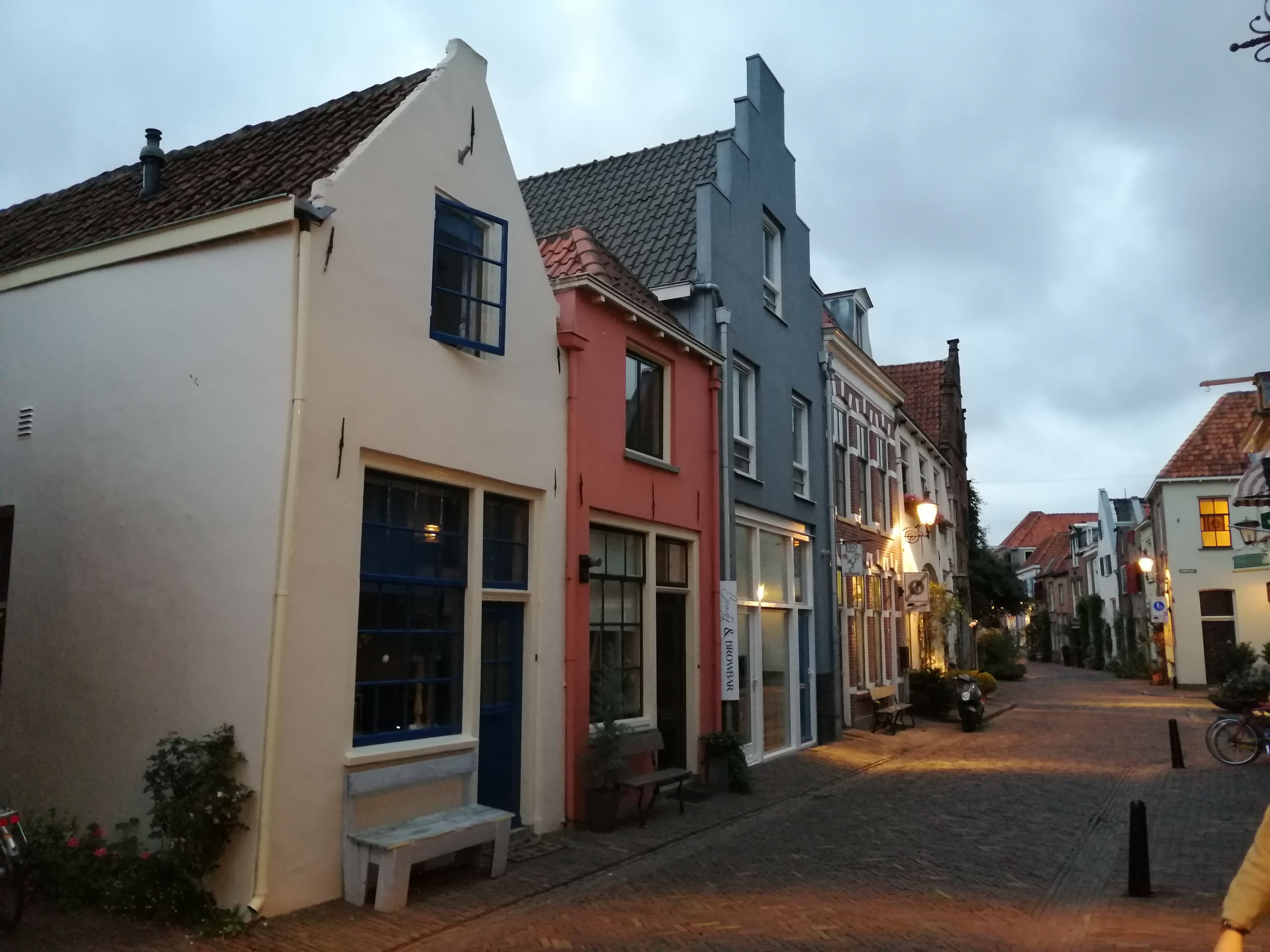 Idyllisch huisje in mooiste straat van Deventer Townhouses for Rent