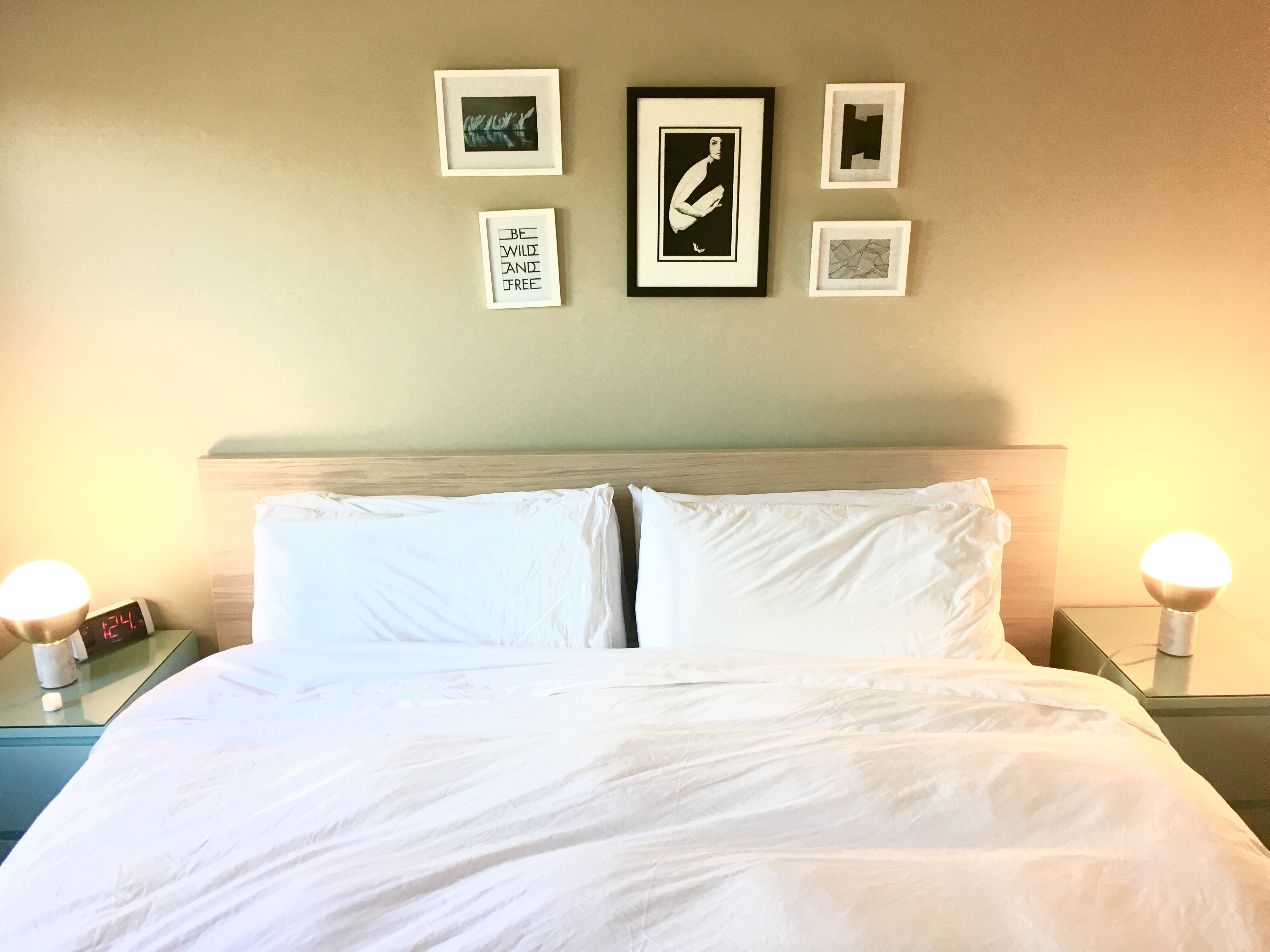 Modern Sunset Suite (+King bed) by GG Park