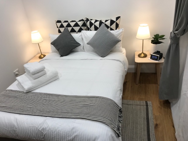 3 Executives Den - Suite 3 - Buxton House