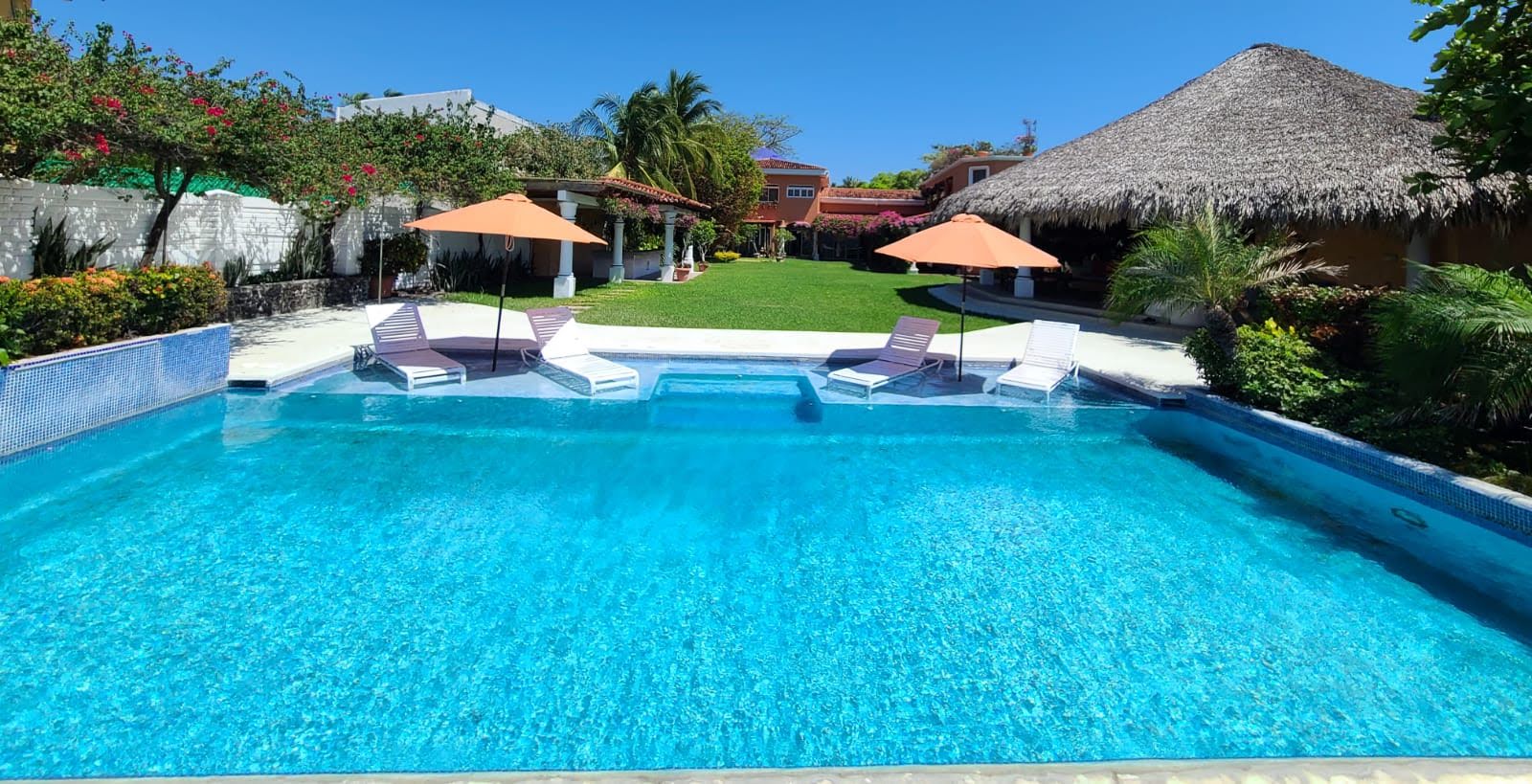 CARACOLA Salinitas Ocean Front Villa Villas for Rent in Los