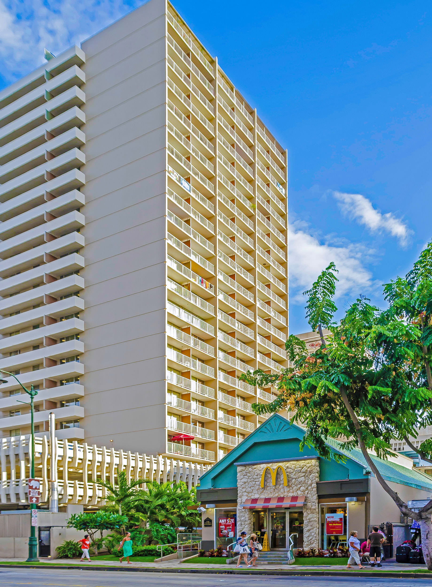 【Marine Surf Waikiki】 Free parking/Great view! Condominiums for Rent