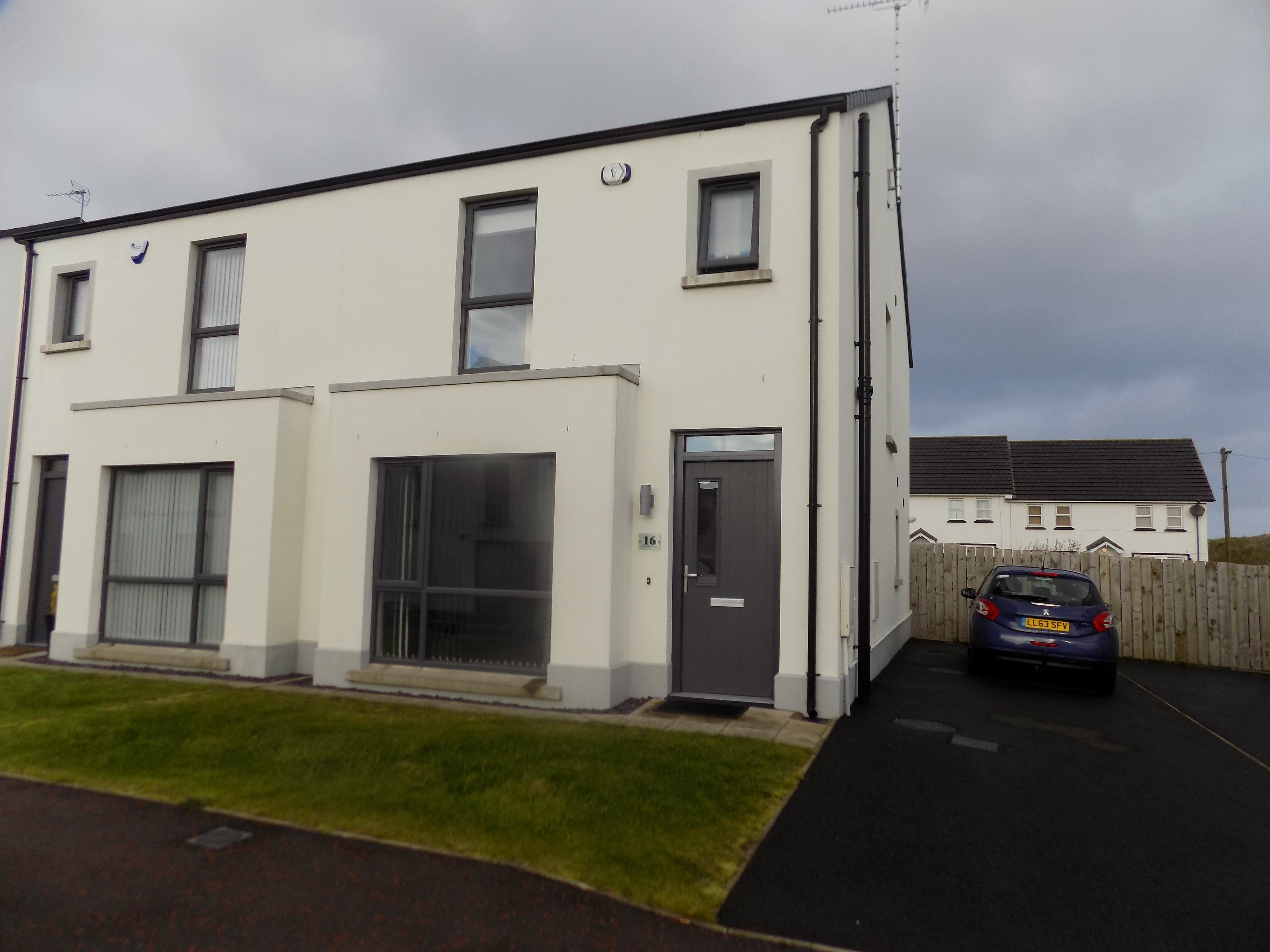 Modern 3 bedroomed semi in Portstewart
