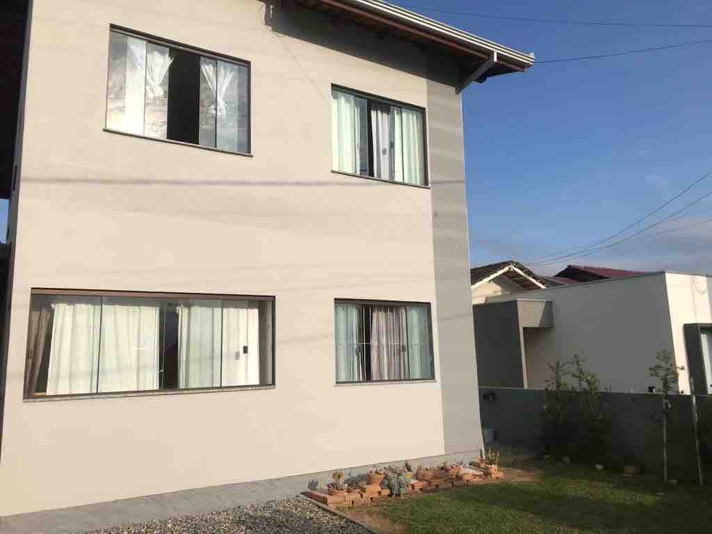 Apartment in the center, 400 meters from the beach.
