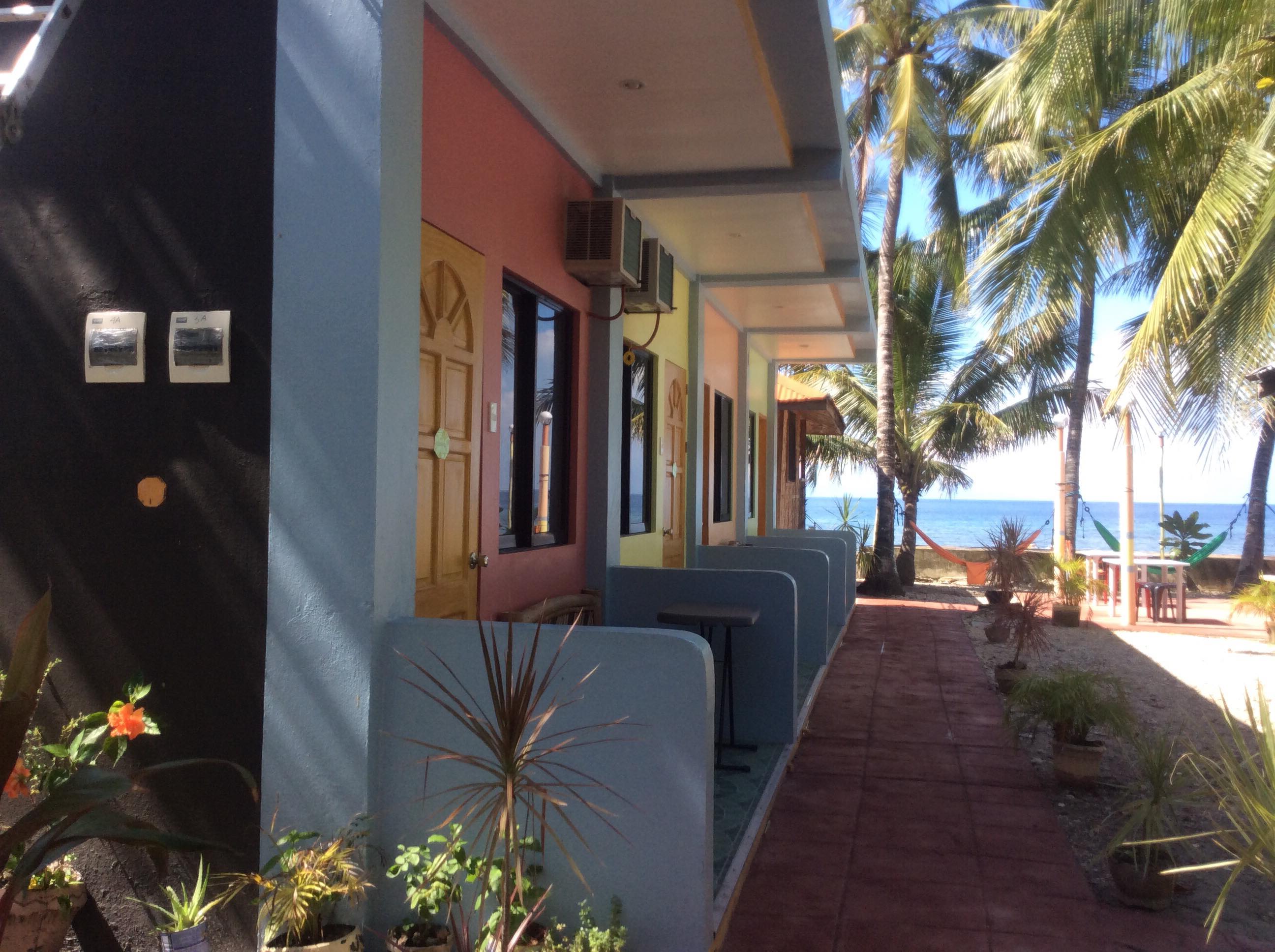 Castroverde's Room Rental 3, Oslob, Cebu