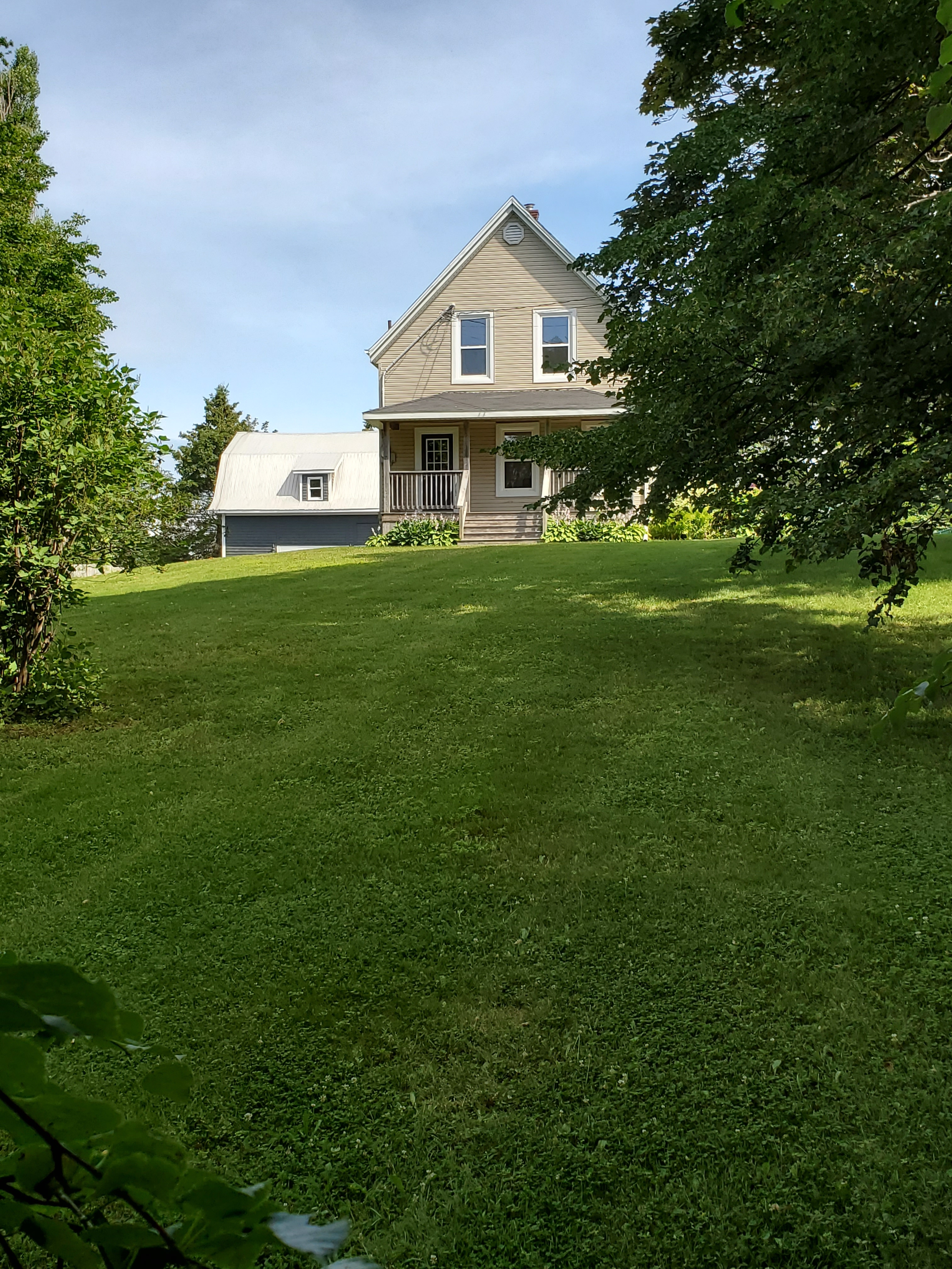 The Foxwood Homestead - Country in the City