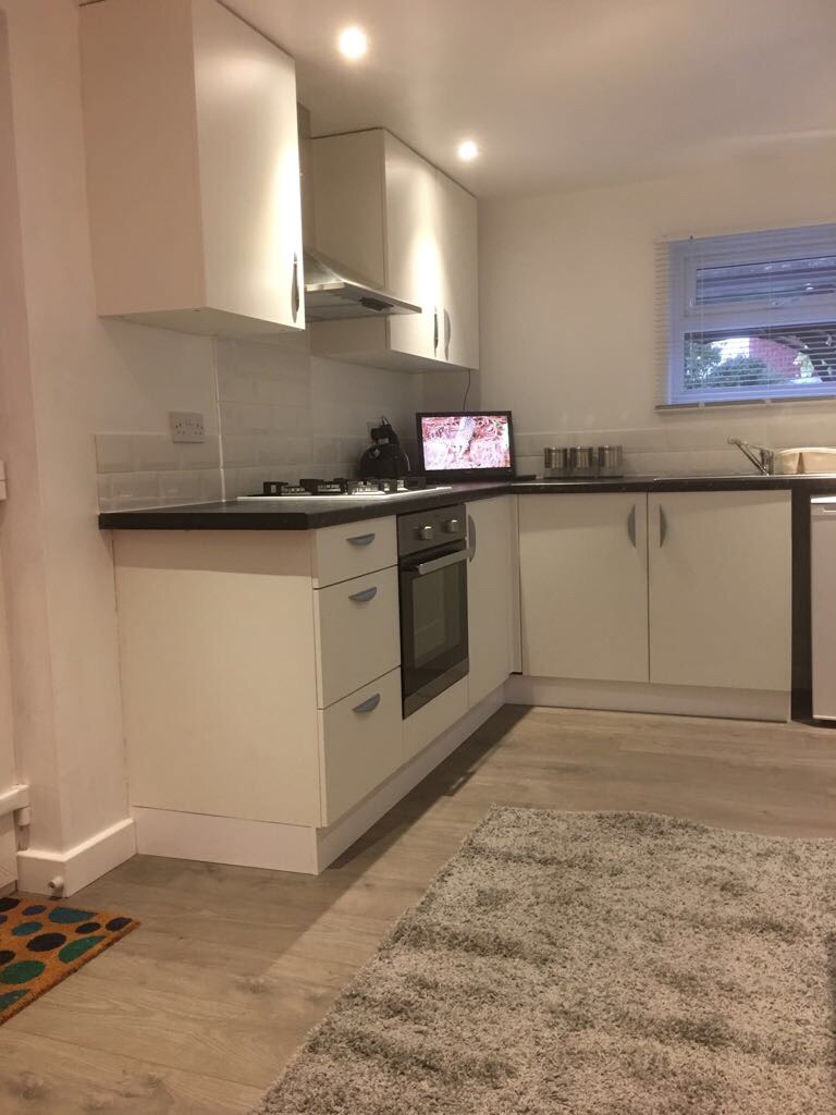 Lovely self contained flat Apartments for Rent in Grays, England