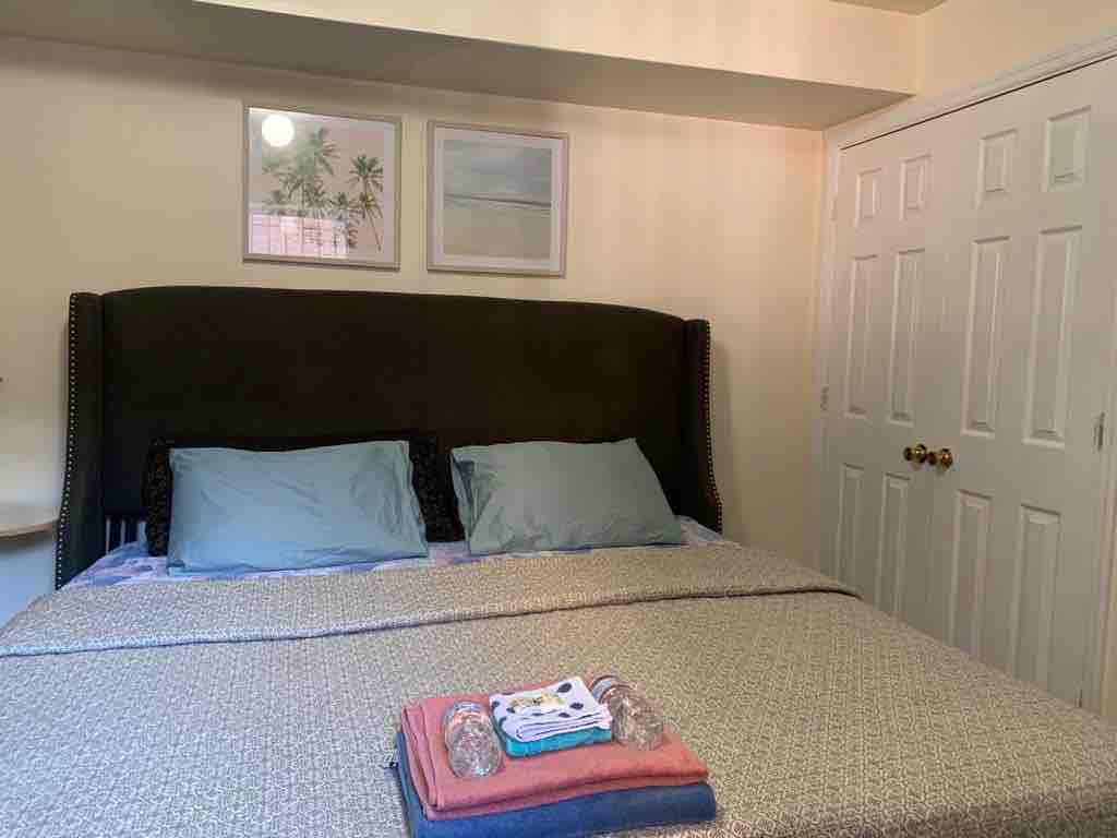 Newark cozy Room#3 10Min to Pen Station/Prudential in Central, Newark