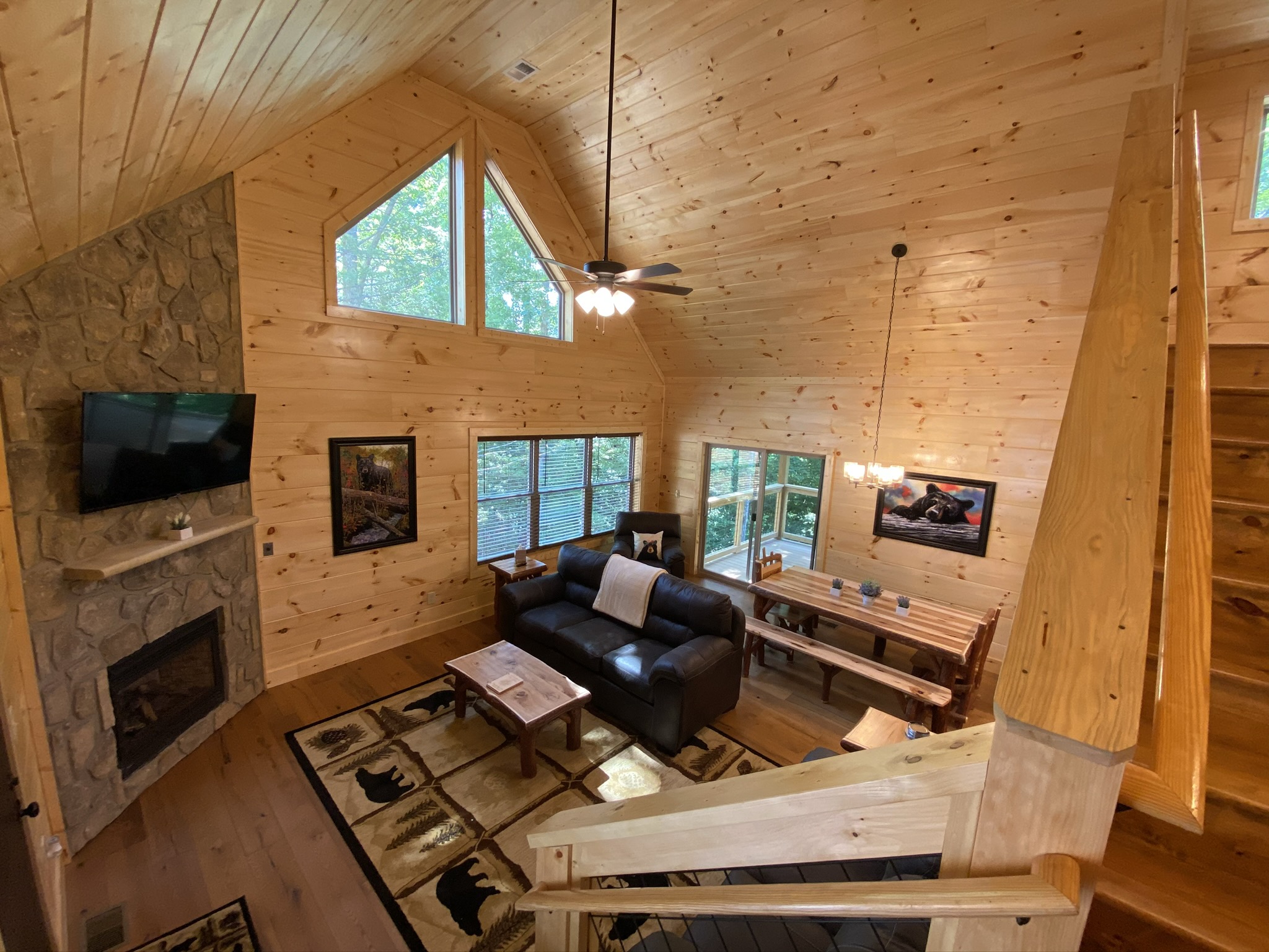 NEW (2020) Game Room, Hot Tub, Gatlinburg, Private Cabins for Rent in