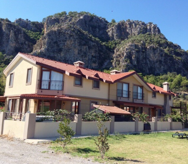 Dalyan kanal kenarı 2 yatak odalı lüx dublex Ortaca şehrinde Kiralık