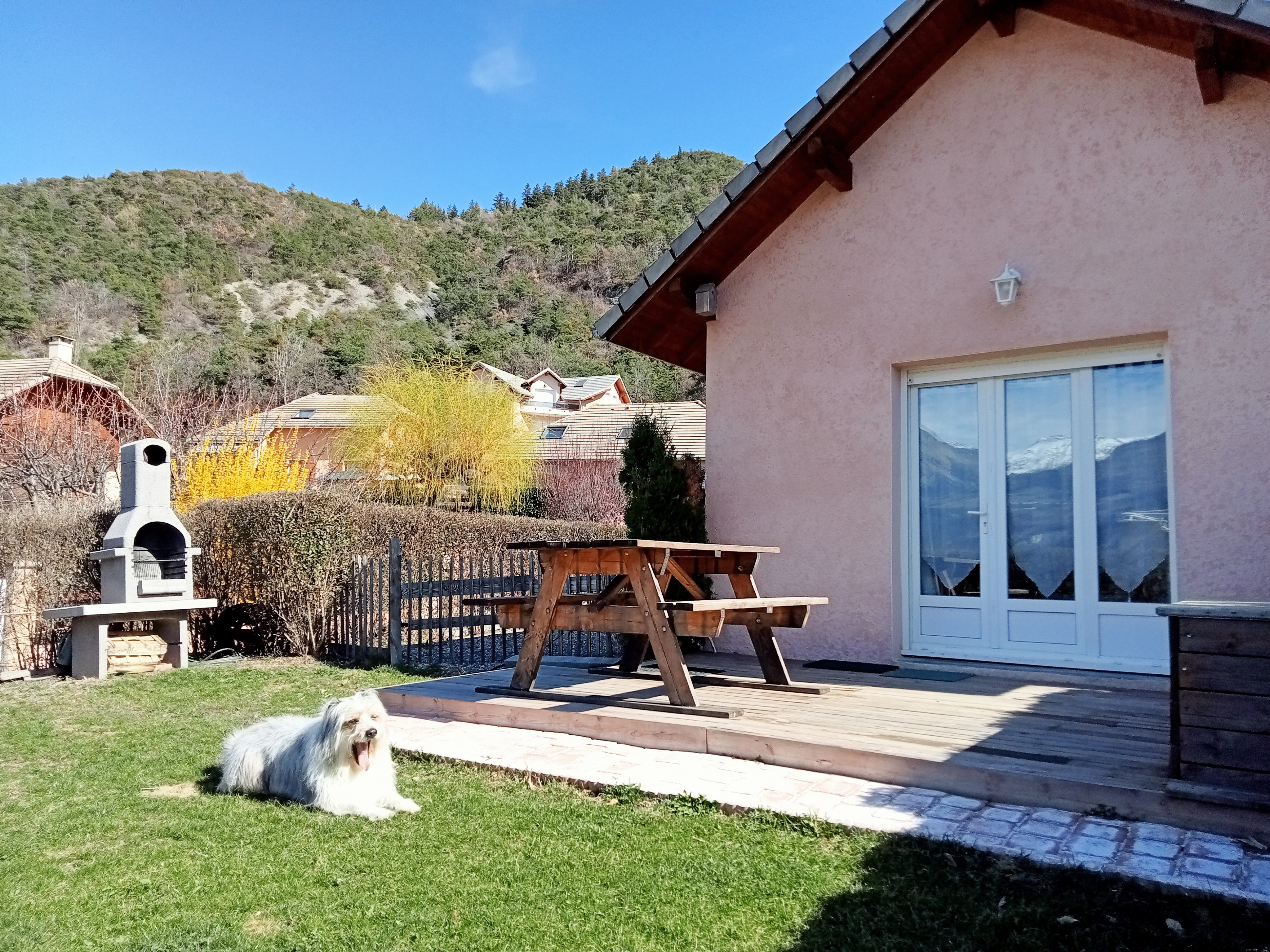 Morgon A rental (Accommodation/Garden/Private parking)