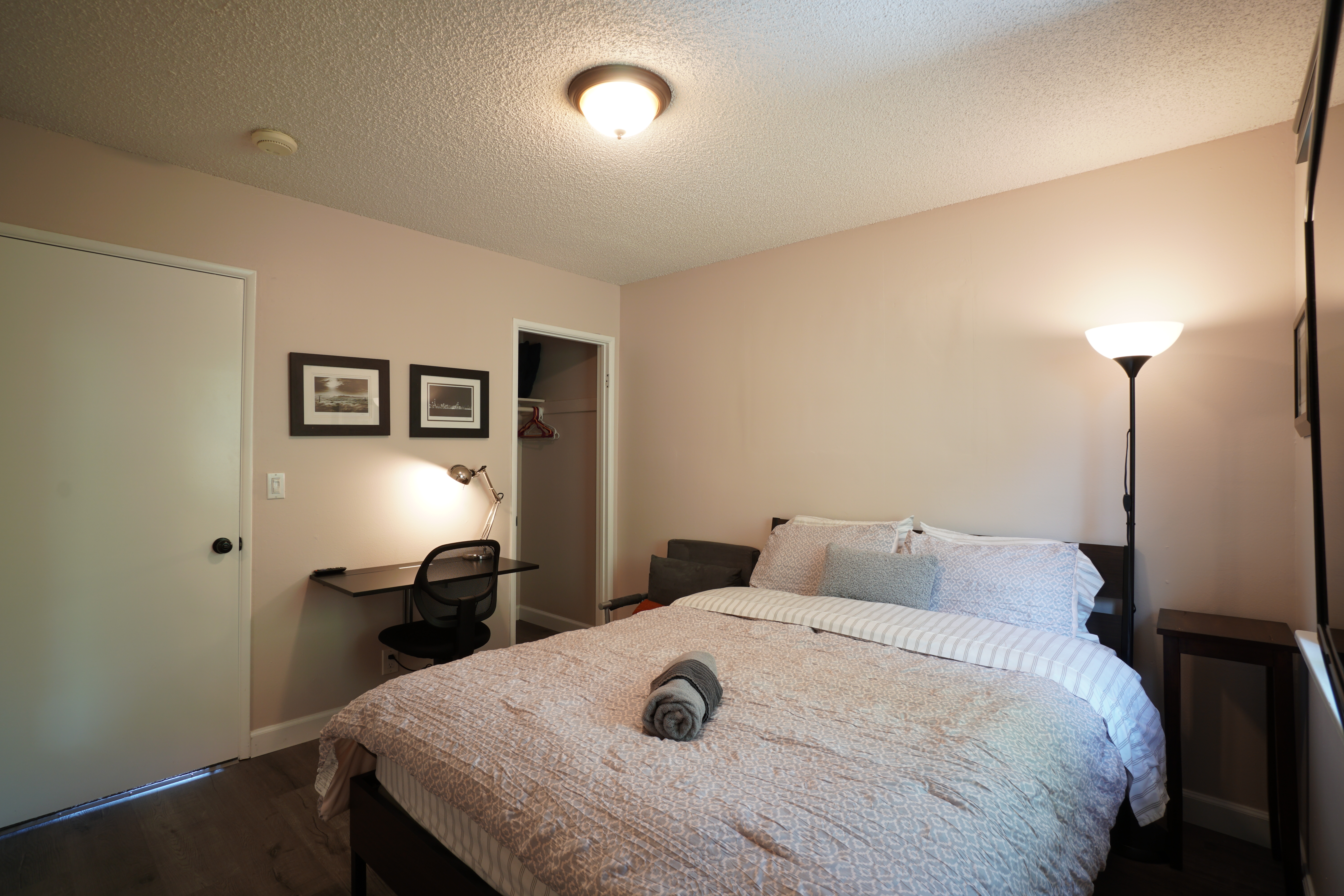 Private Entrance & Bath. Parking Space. Bus lines