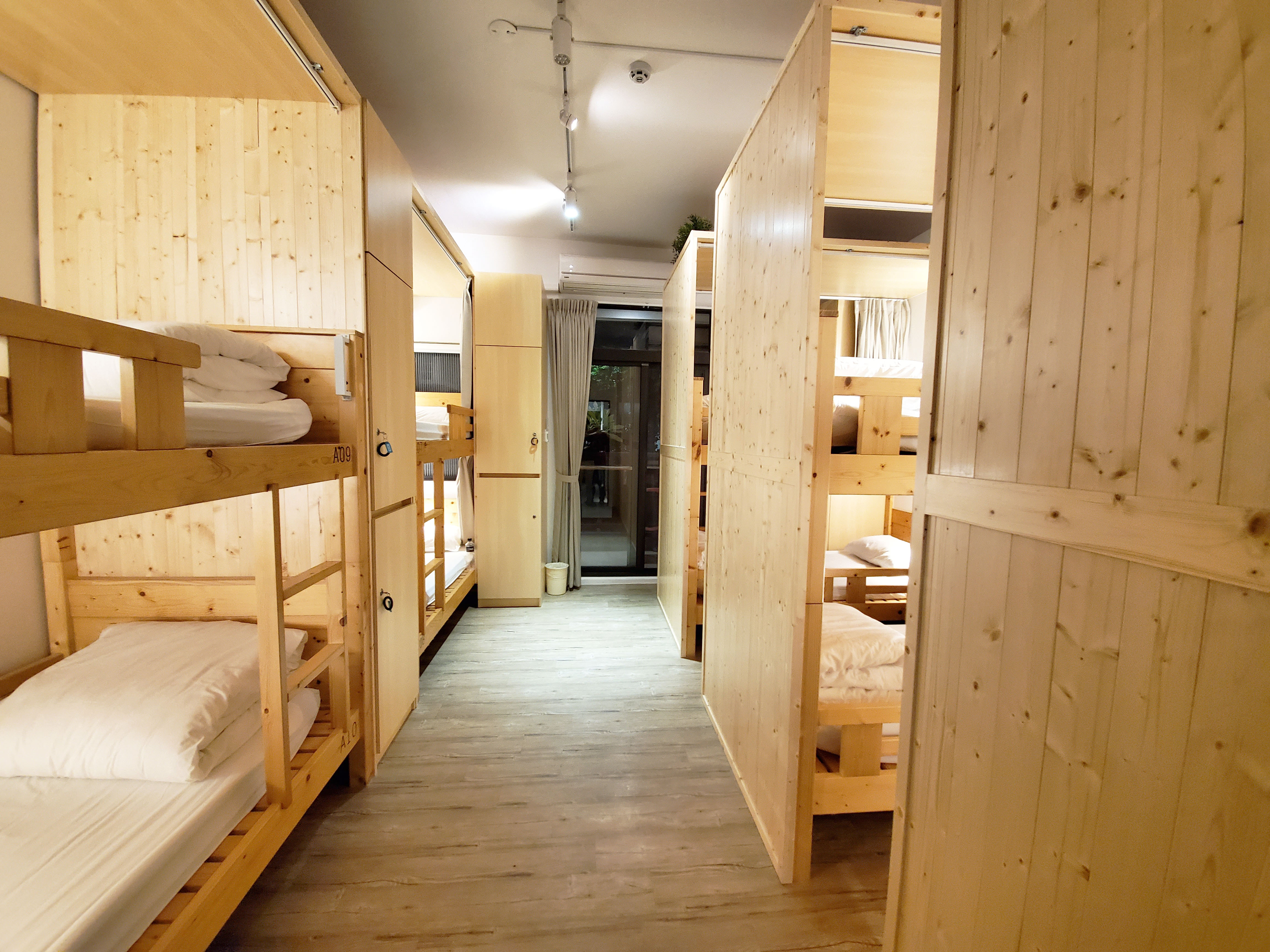途中台東青年旅舍背包客 10人混合優惠房 Guesthouses For Rent In Taitung County Taiwan