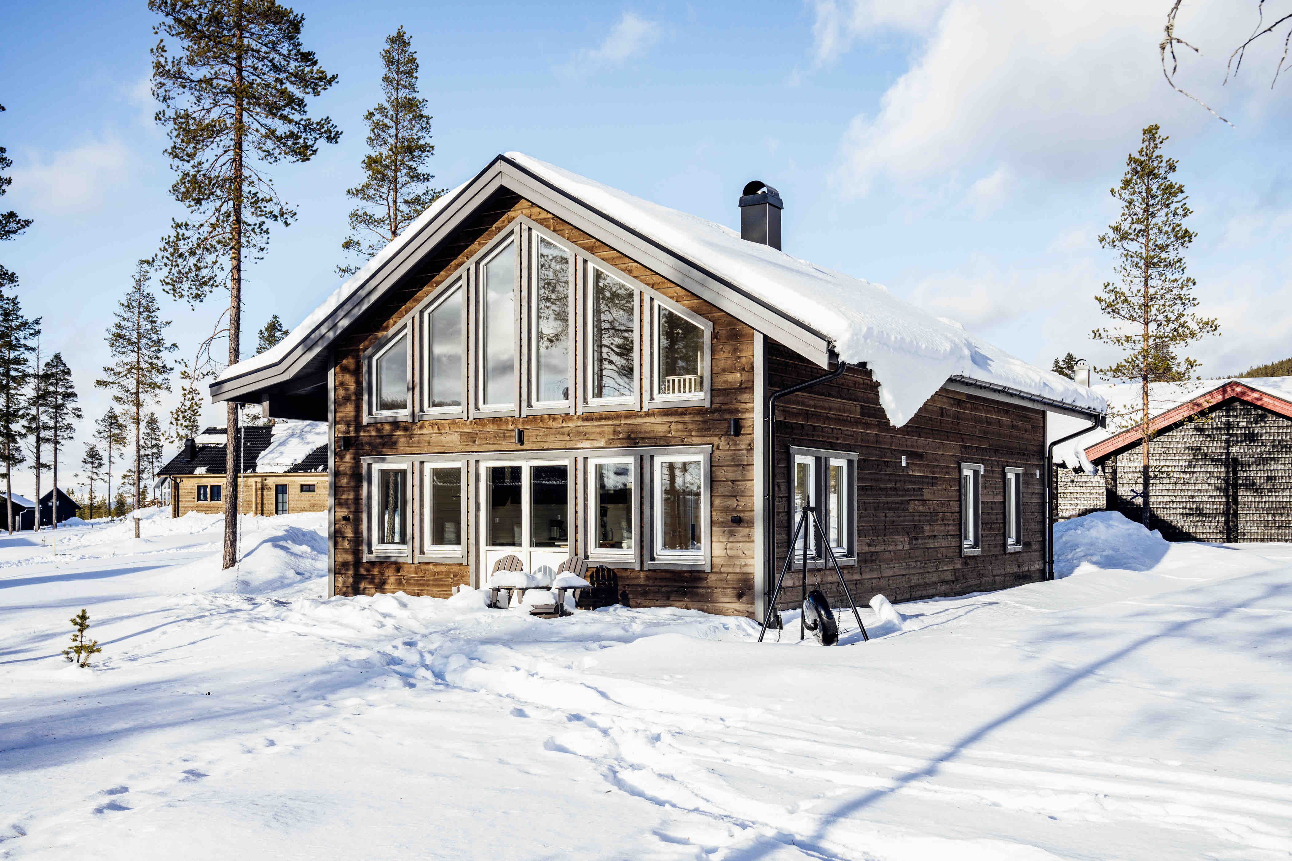 Cabin with mountain views & ski-in/ski-out