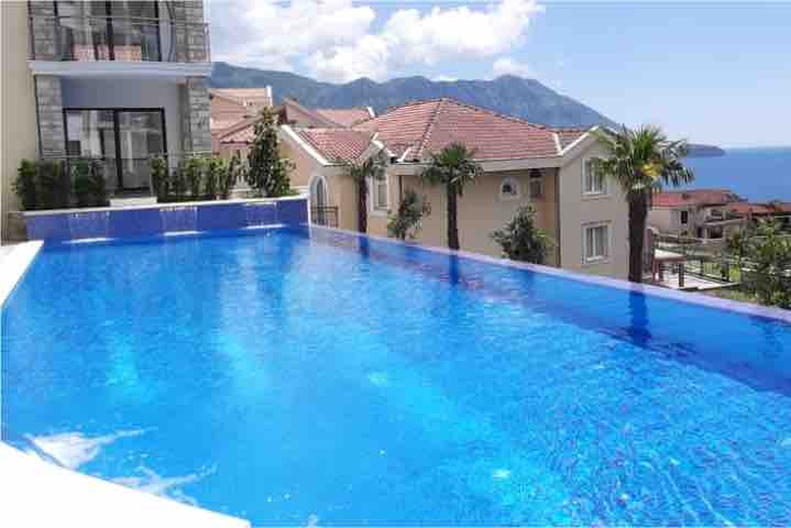 Dream vacation with sea view, pool, spa and fitness