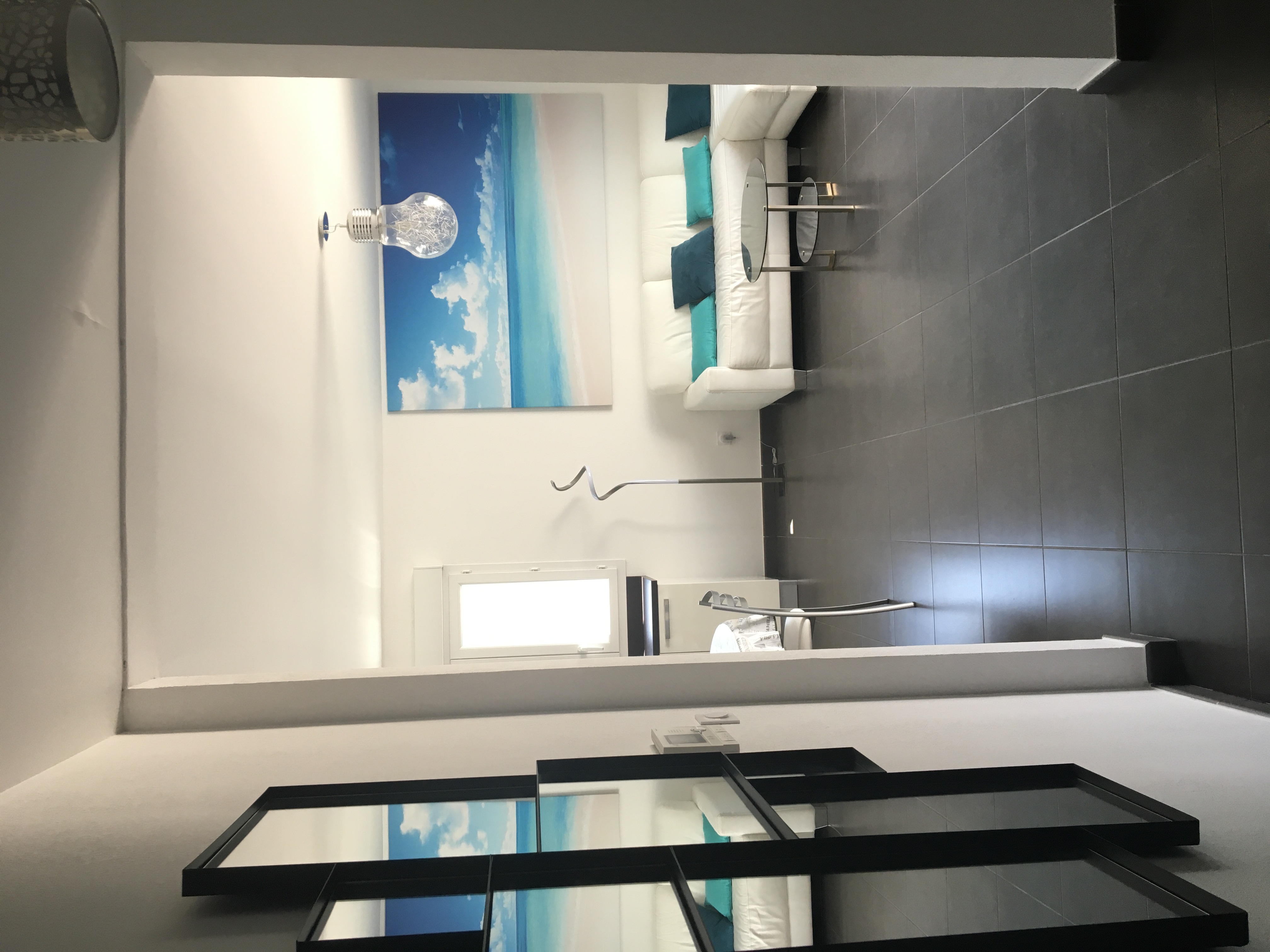 Lovely sunny apartment, top floor T4