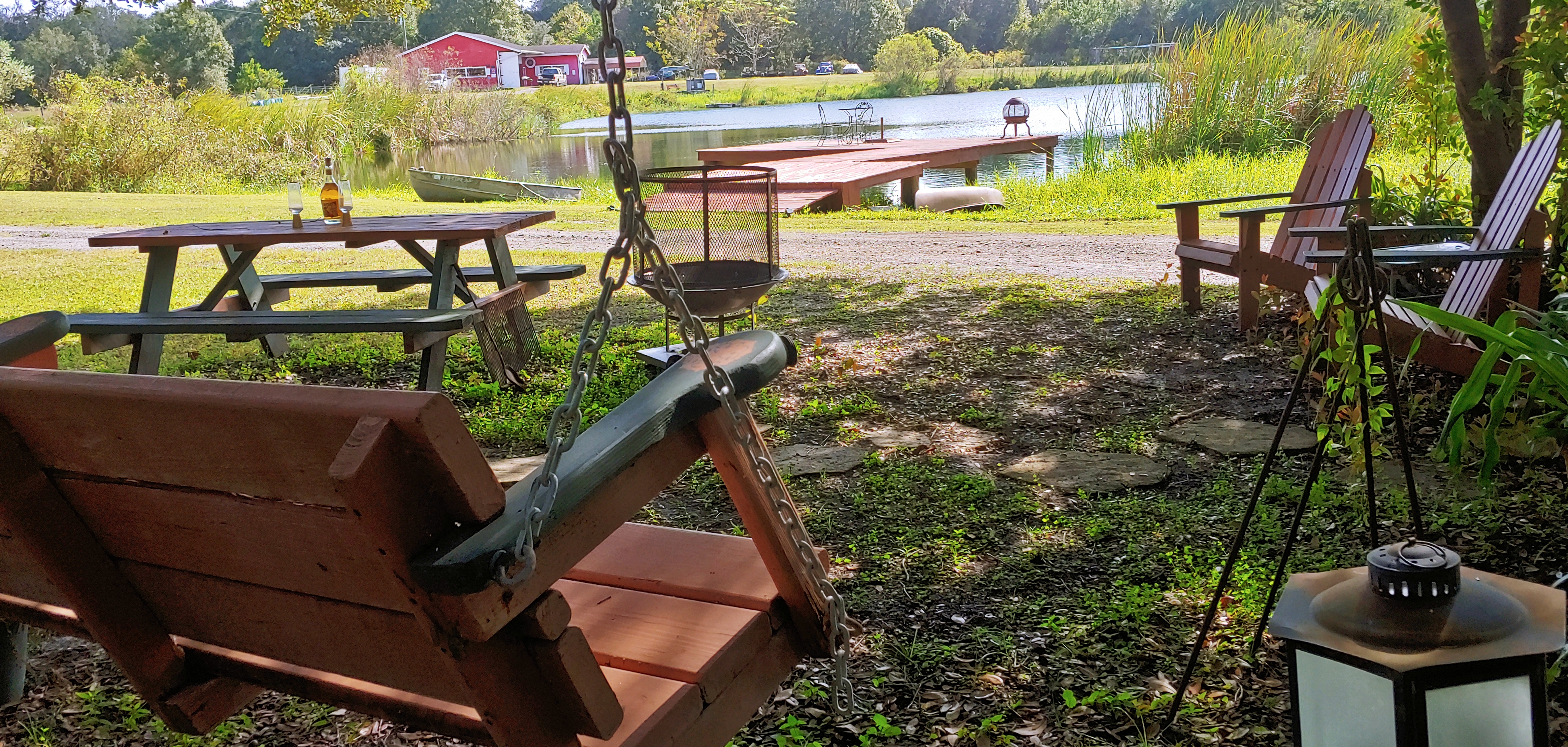 House w/Private Fishing Pond & Boat, Near Beaches